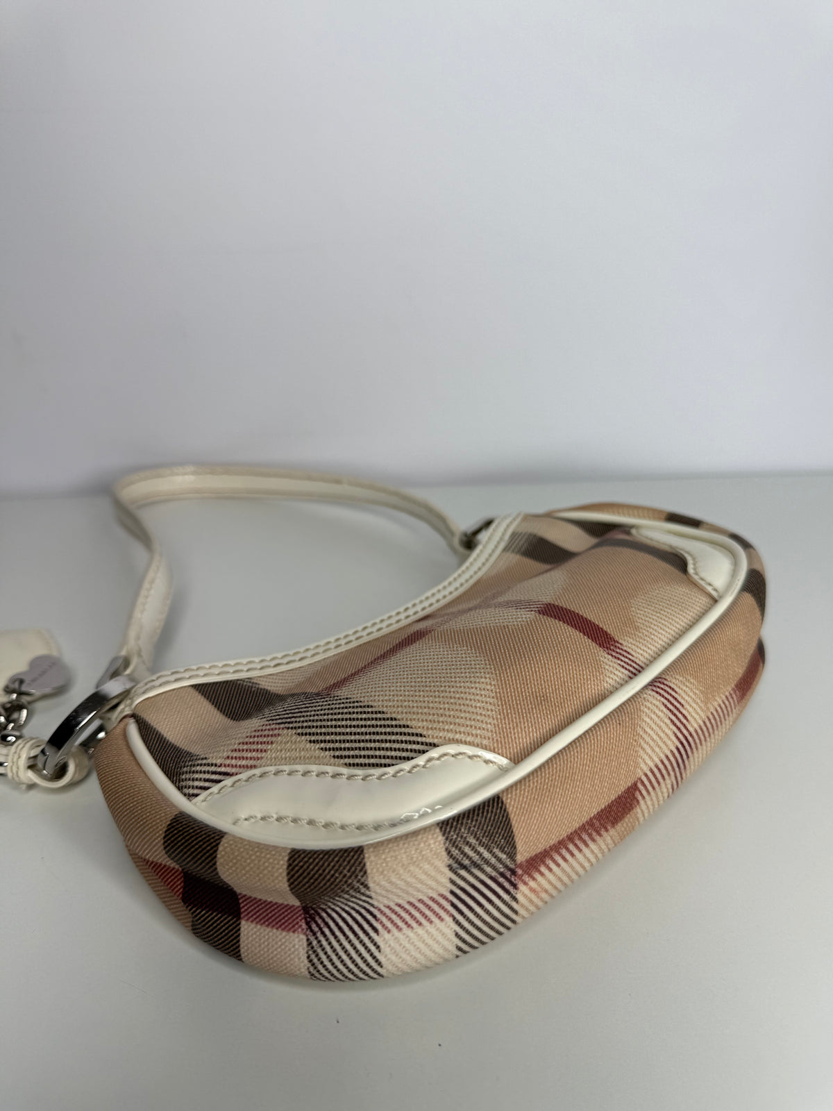 Burberry Painted Hearts Nova Check Pochette