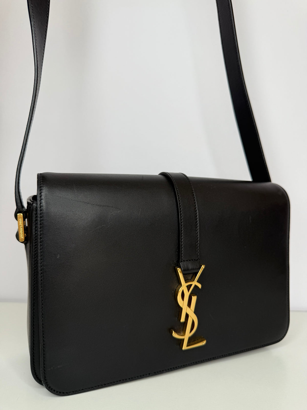 Saint Laurent Black Medium Smooth Calfskin Université Bag