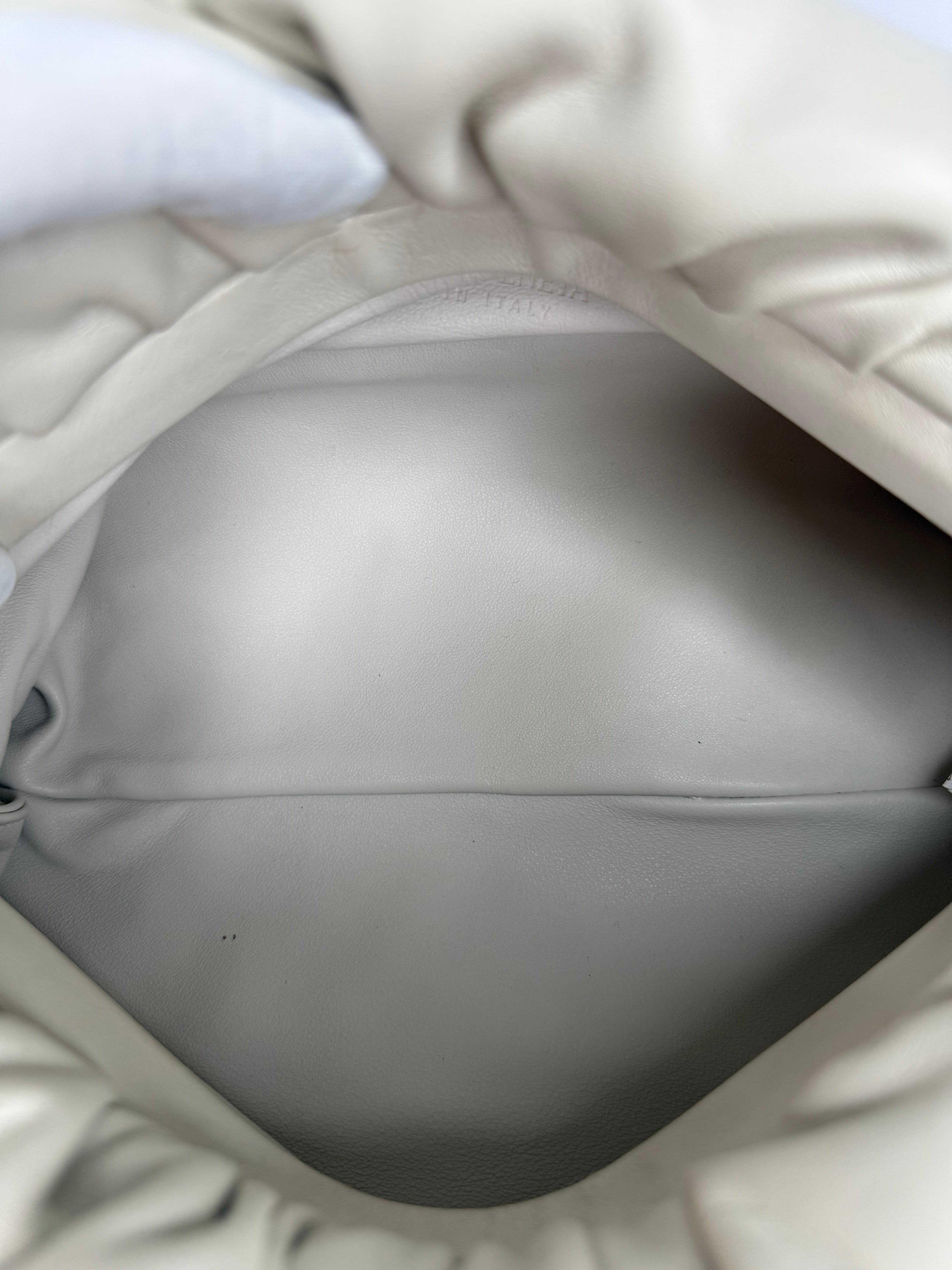 Bottega Veneta Ivory The Chain Pouch Leather Bag
