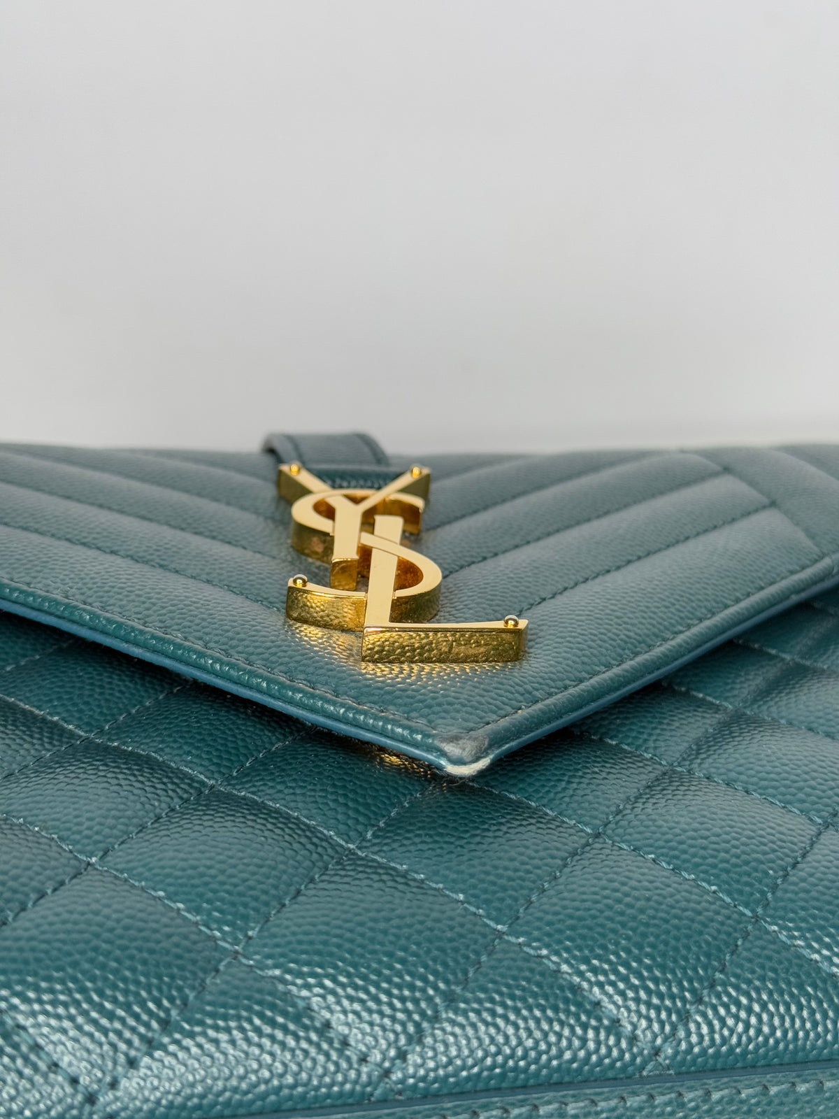 Saint Laurent Envelope Medium Quilted Grain De Poudre Green Leather