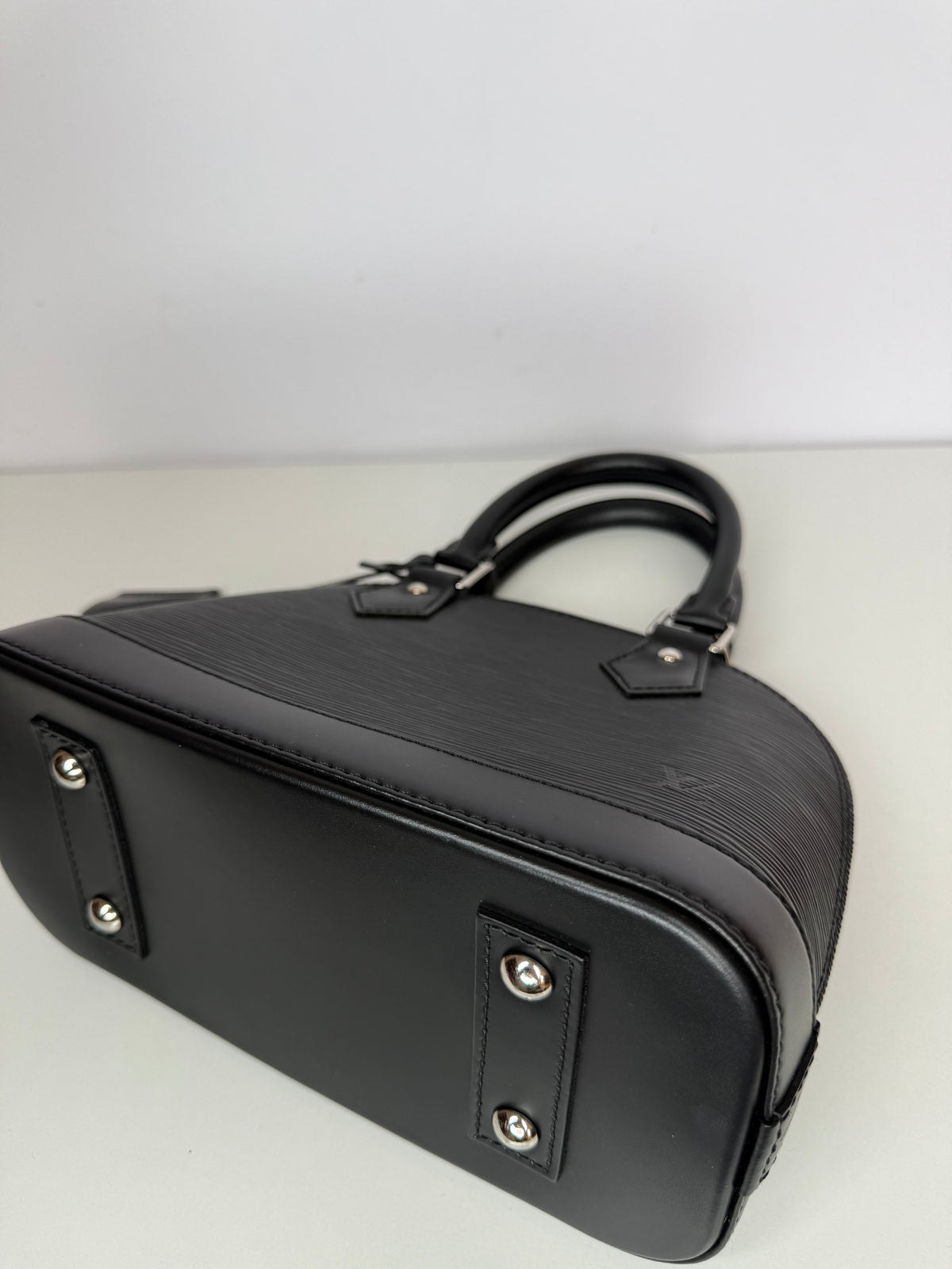 Louis Vuitton Alma BB Black Epi Leather