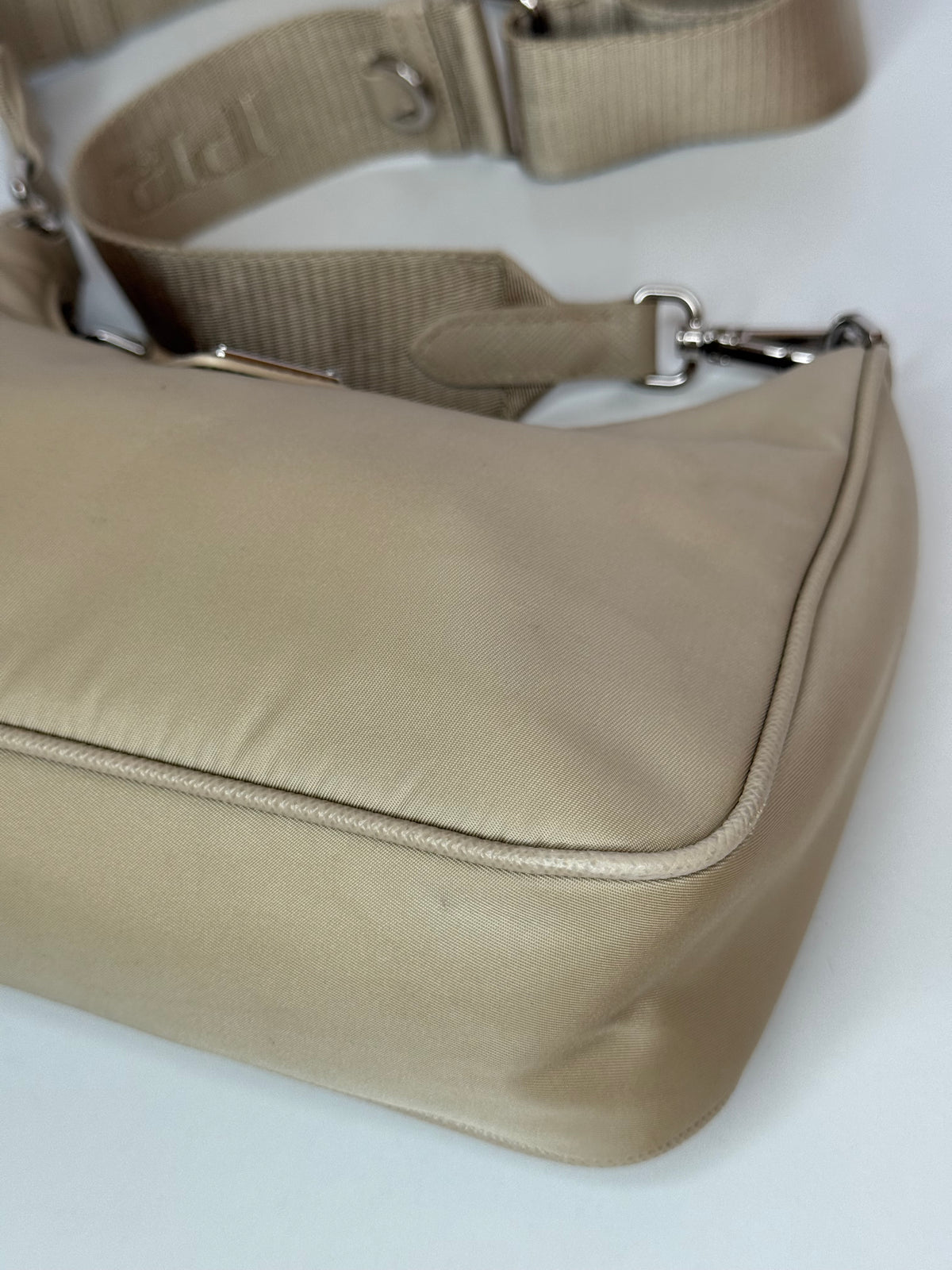 Prada Re-Edition 2005 Re-Nylon Dessert Beige Pochette