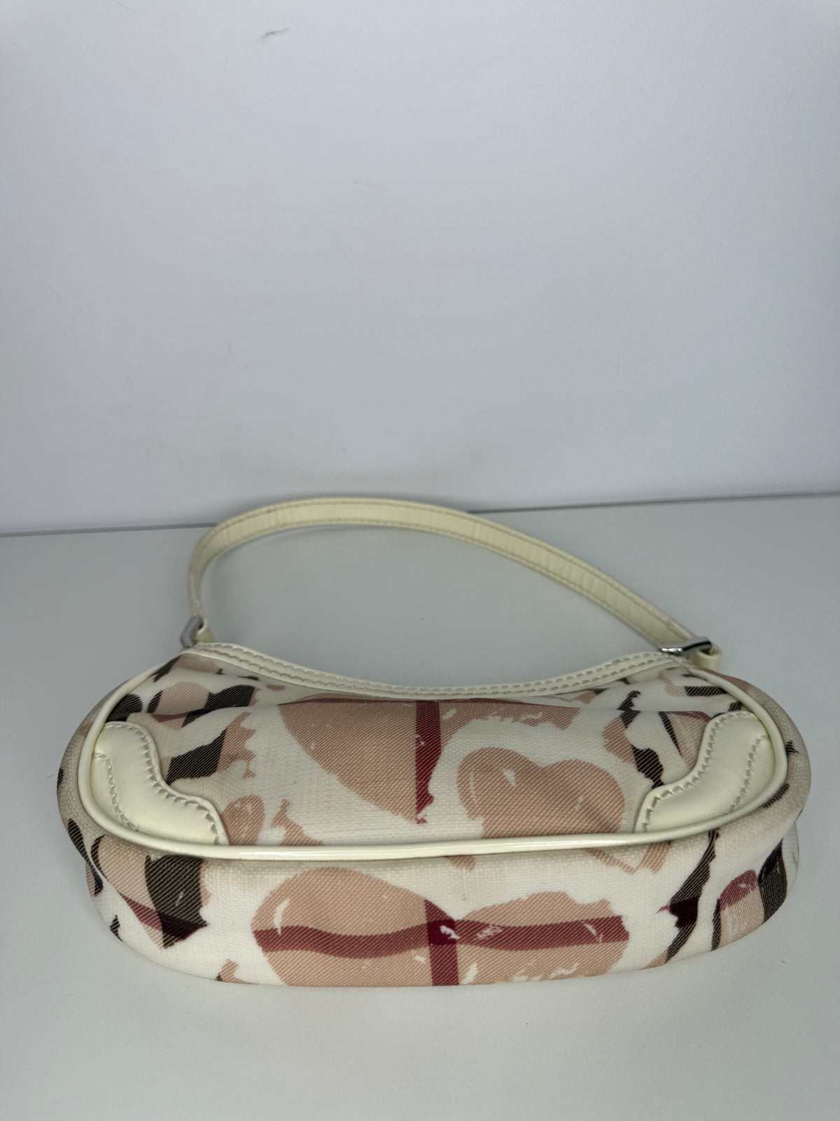 Burberry Painted Hearts Nova Check Pochette