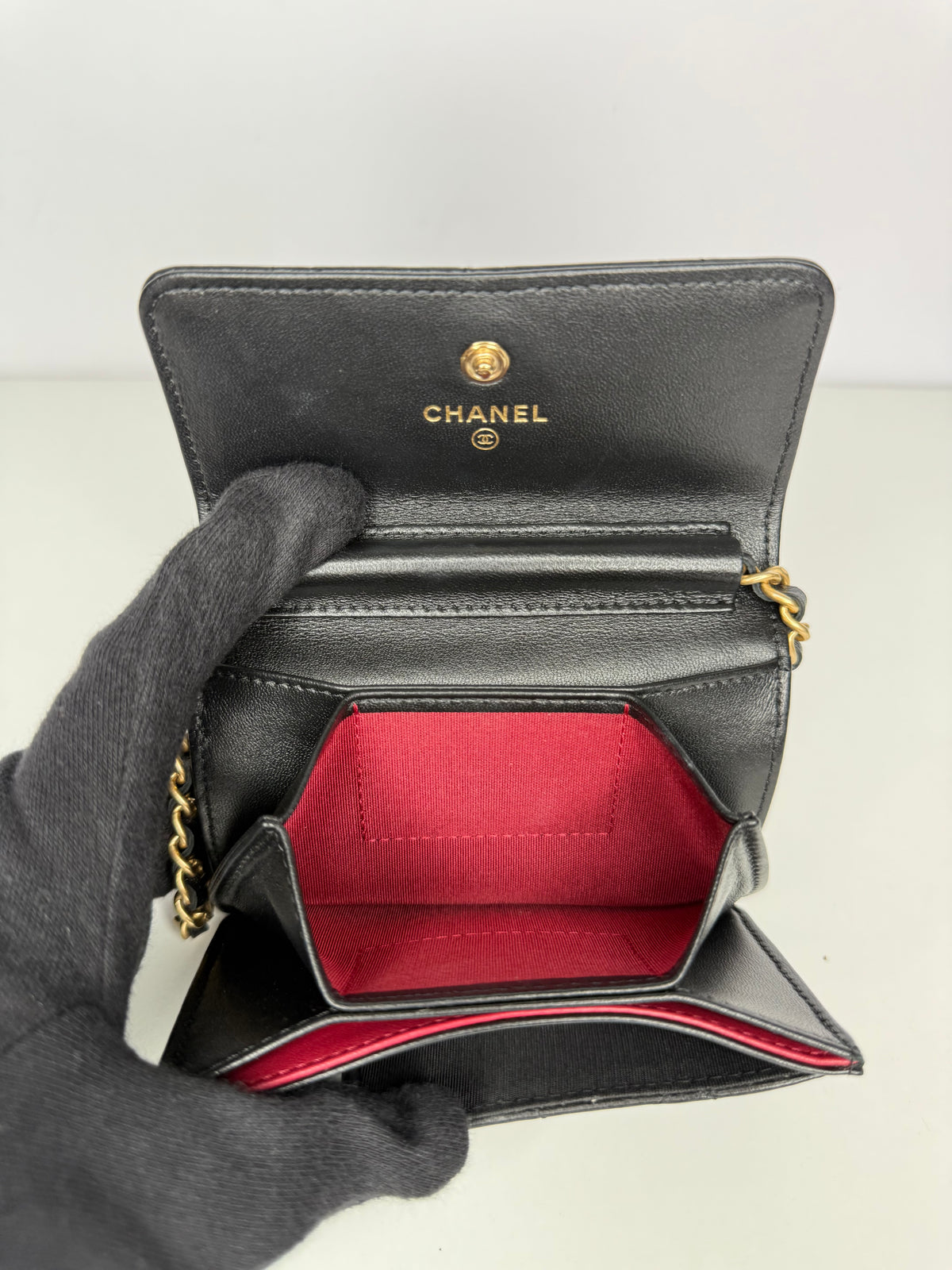Chanel Black Quilted Lambskin Pearl Crown Clutch with Chain