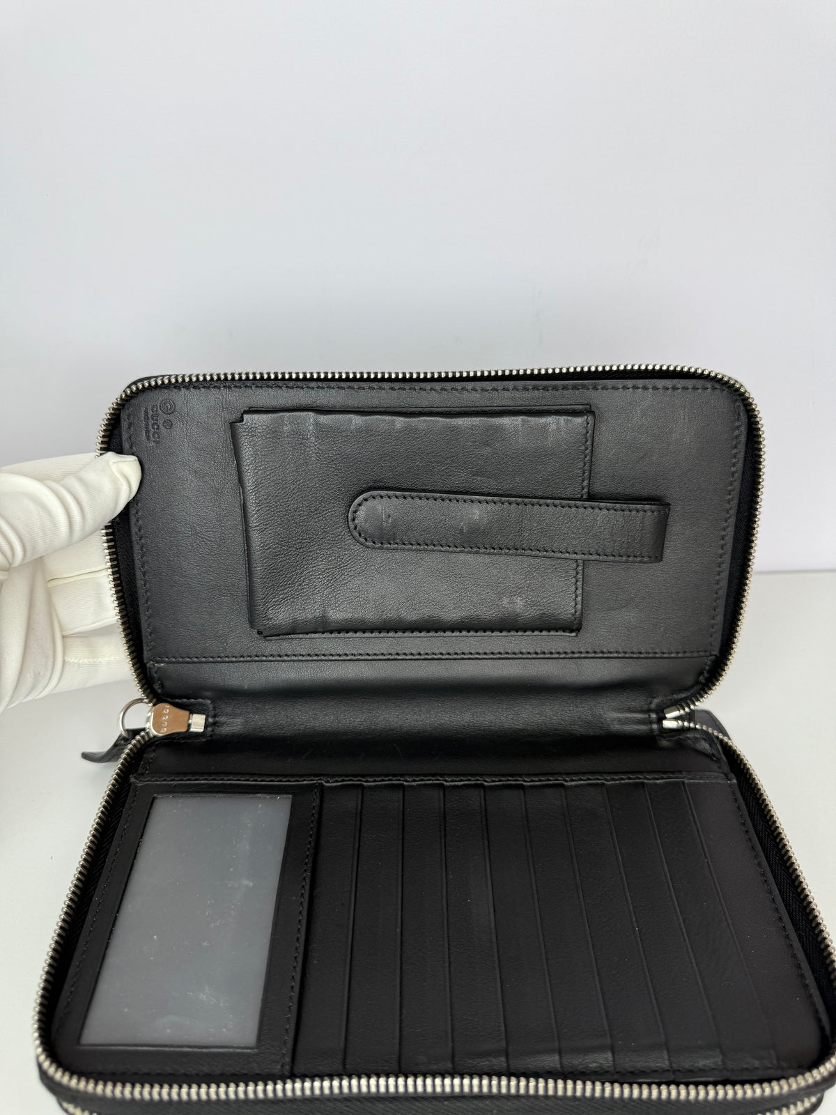 Gucci Men’s Black Microguccissima Long Zippy Organizer Wallet