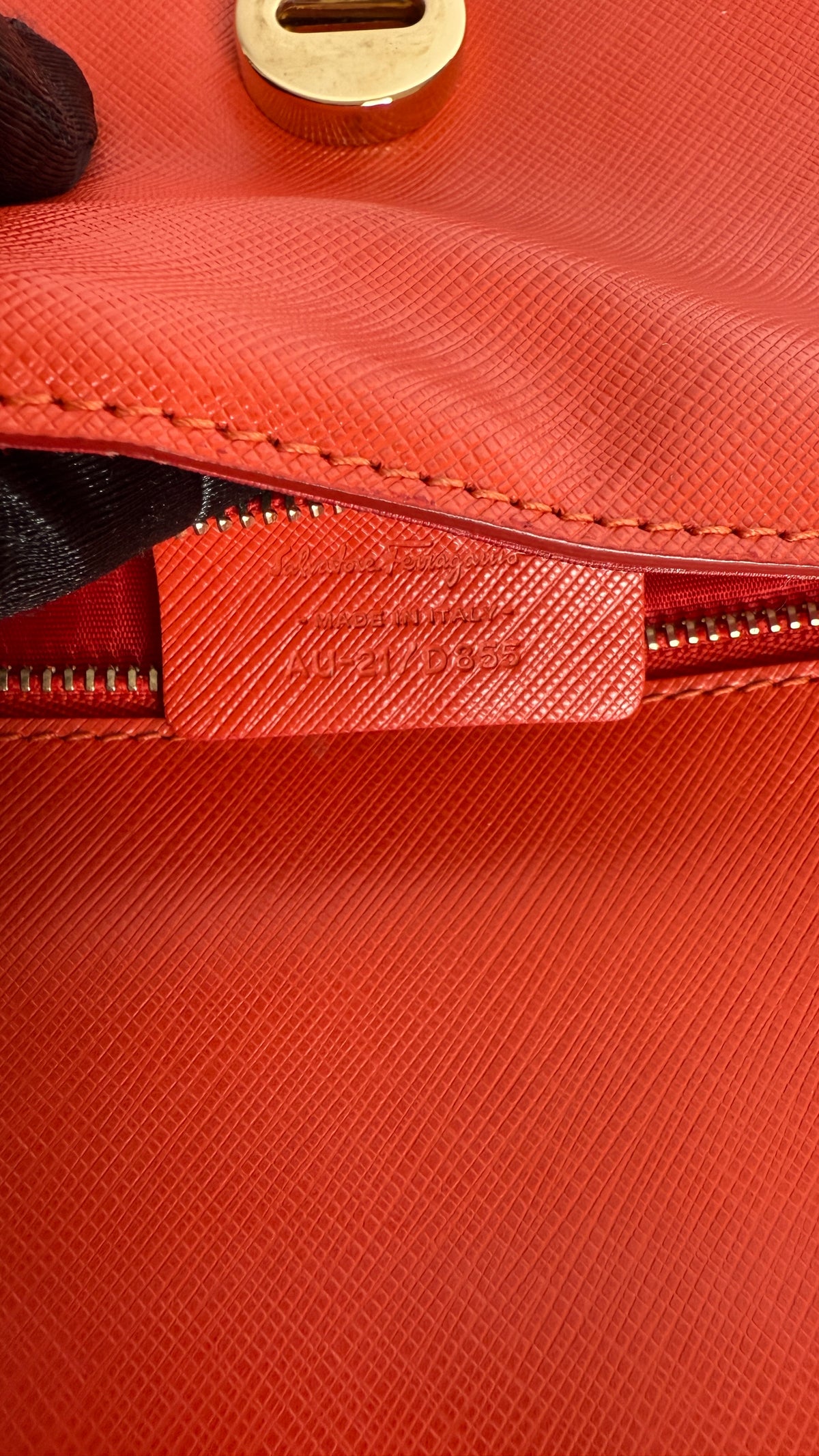 Salvatore Ferragamo Red Leather Vara Bow Chain Shoulder Bag