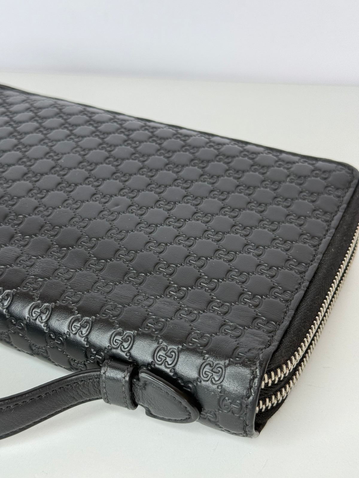 Gucci Men’s Black Microguccissima Long Zippy Organizer Wallet