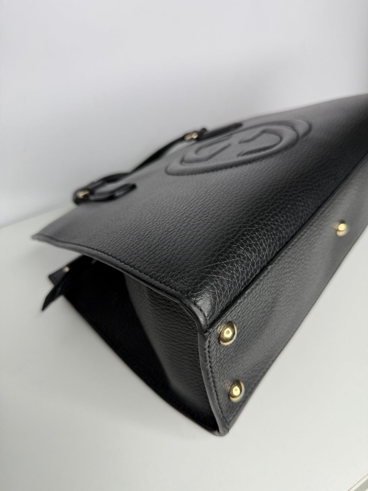 Gucci Black Leather Soho Top Handle Bag