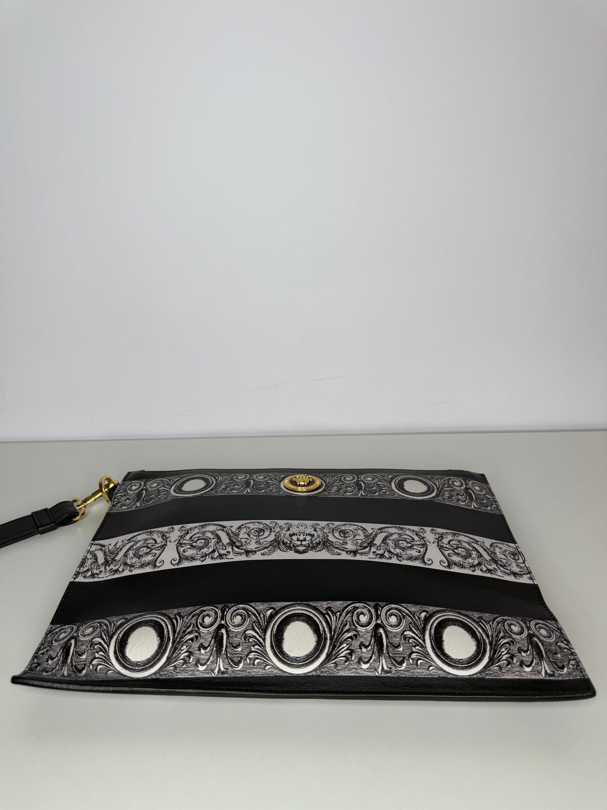 Versace La Medusa Envelope Clutch In Silver/Black Baroque Print