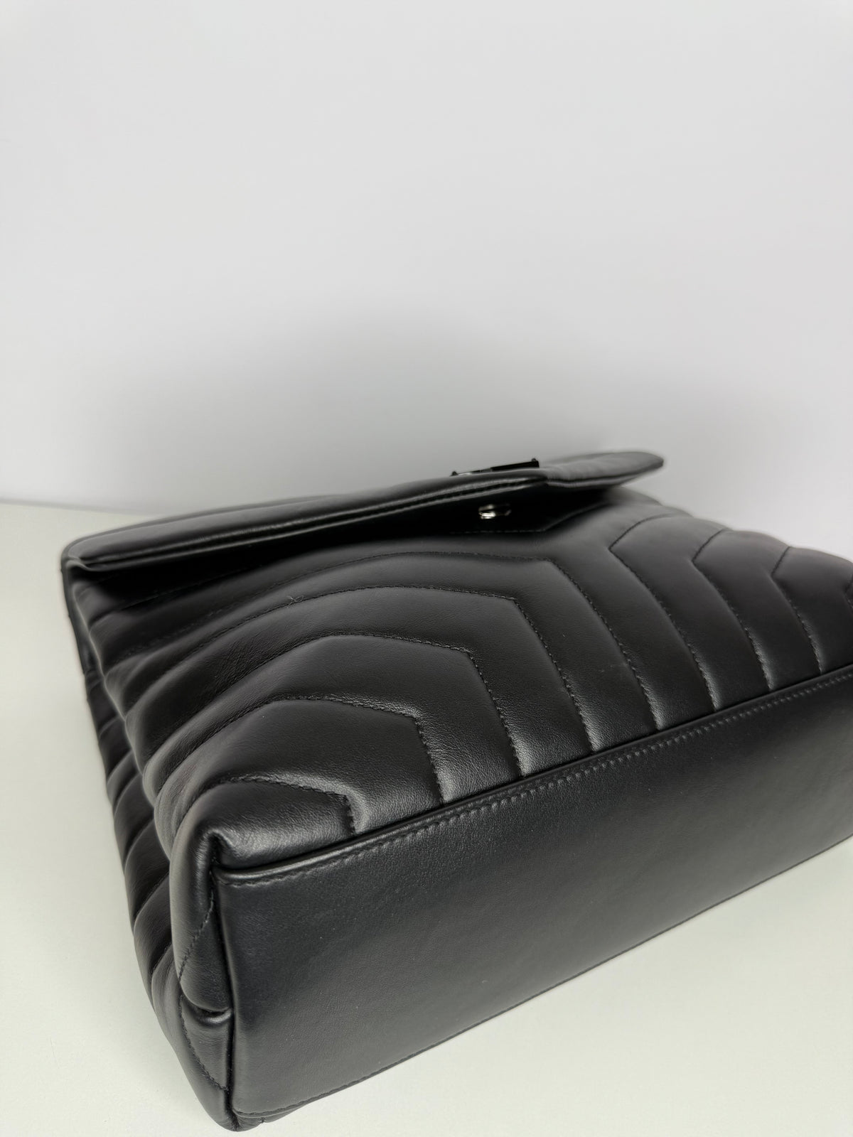 Saint Laurent Large LouLou Black Quilted Leather Monochrome Hardware
