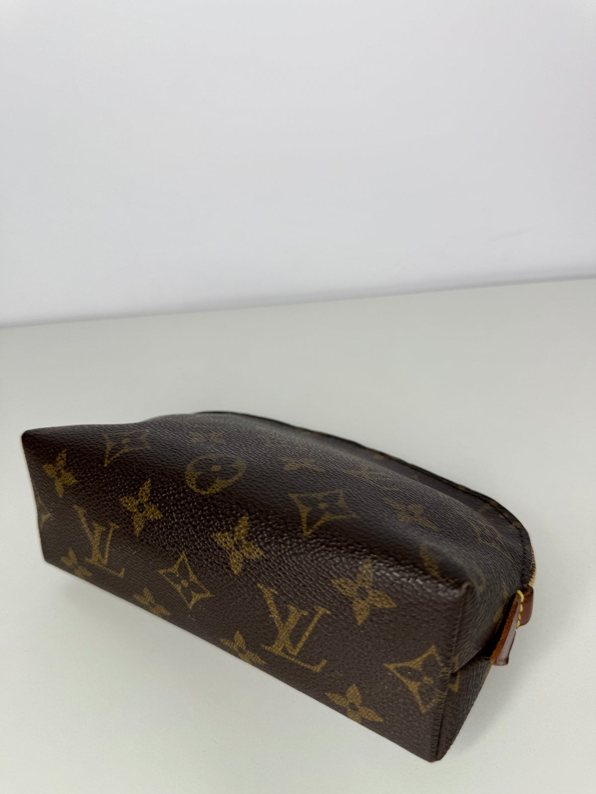 Louis Vuitton Cosmetic Pouch Monogram Canvas