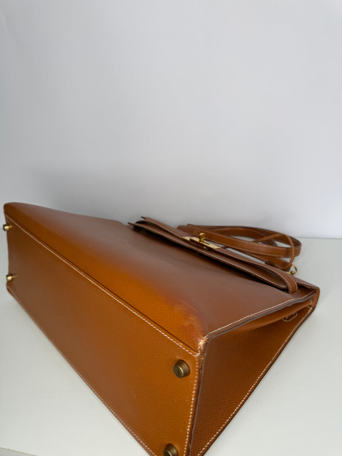 Hermès Kelly 35 Vintage Gold Courchevel Retourne Sellier Gold Hardware