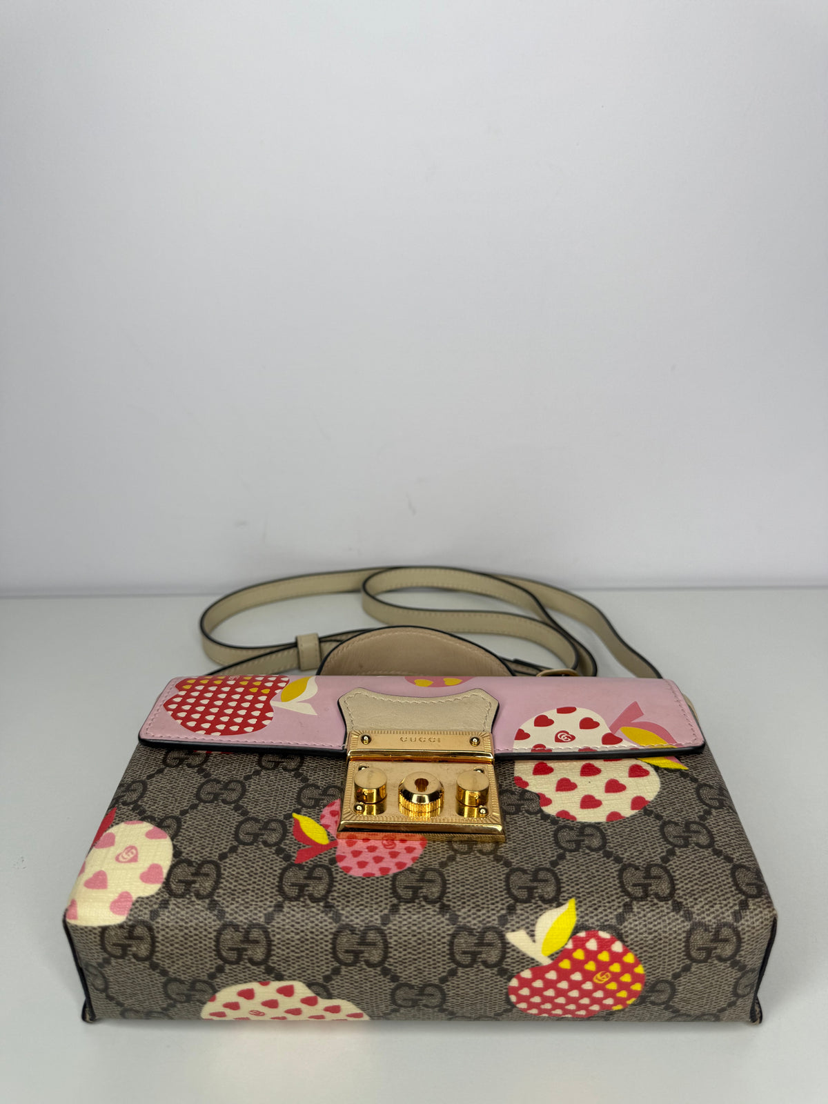 Gucci Mini Les Pommes GG Supreme Padlock Bag