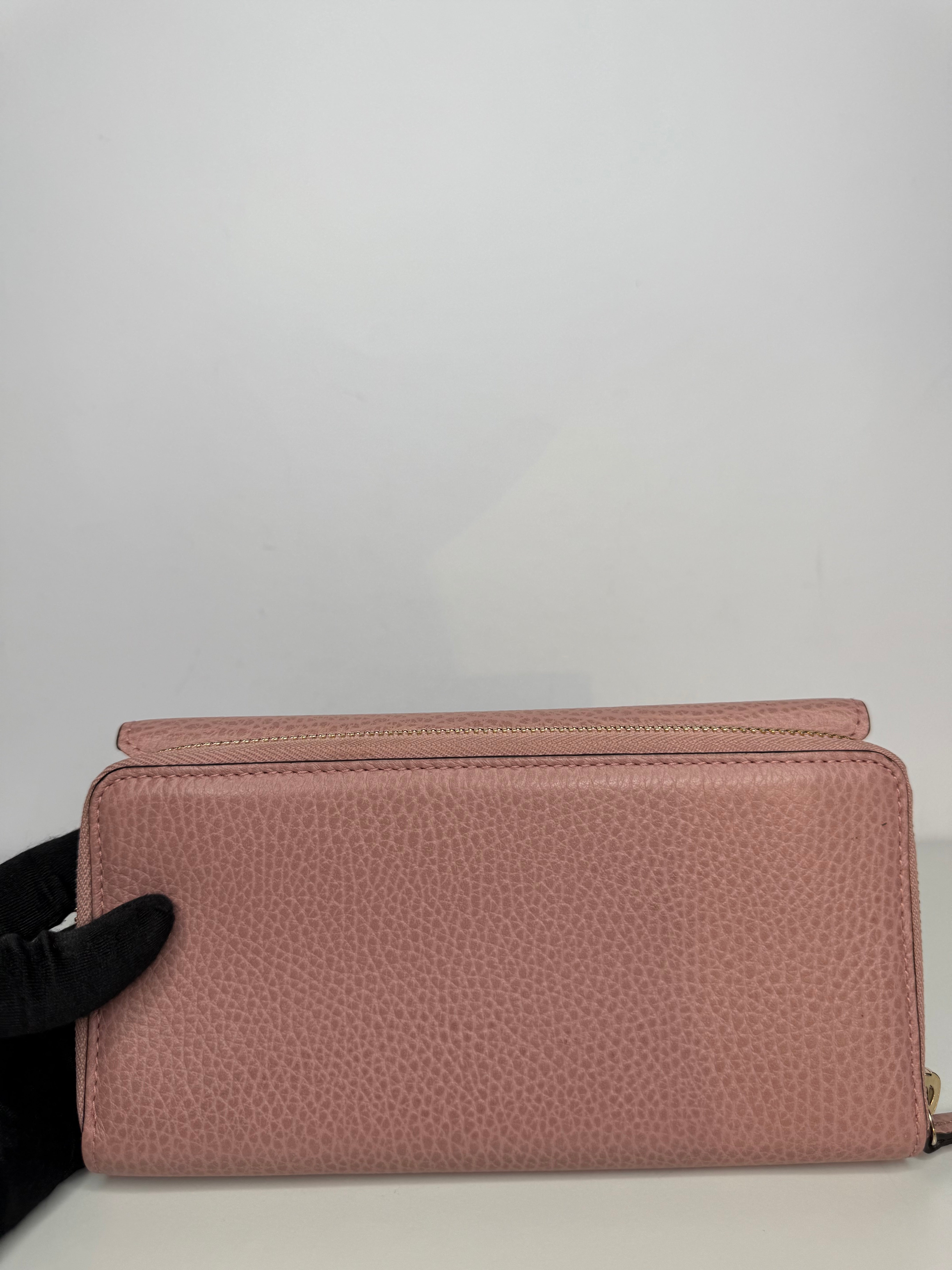 Gucci Pink Leather Interlocking G Continental Wallet