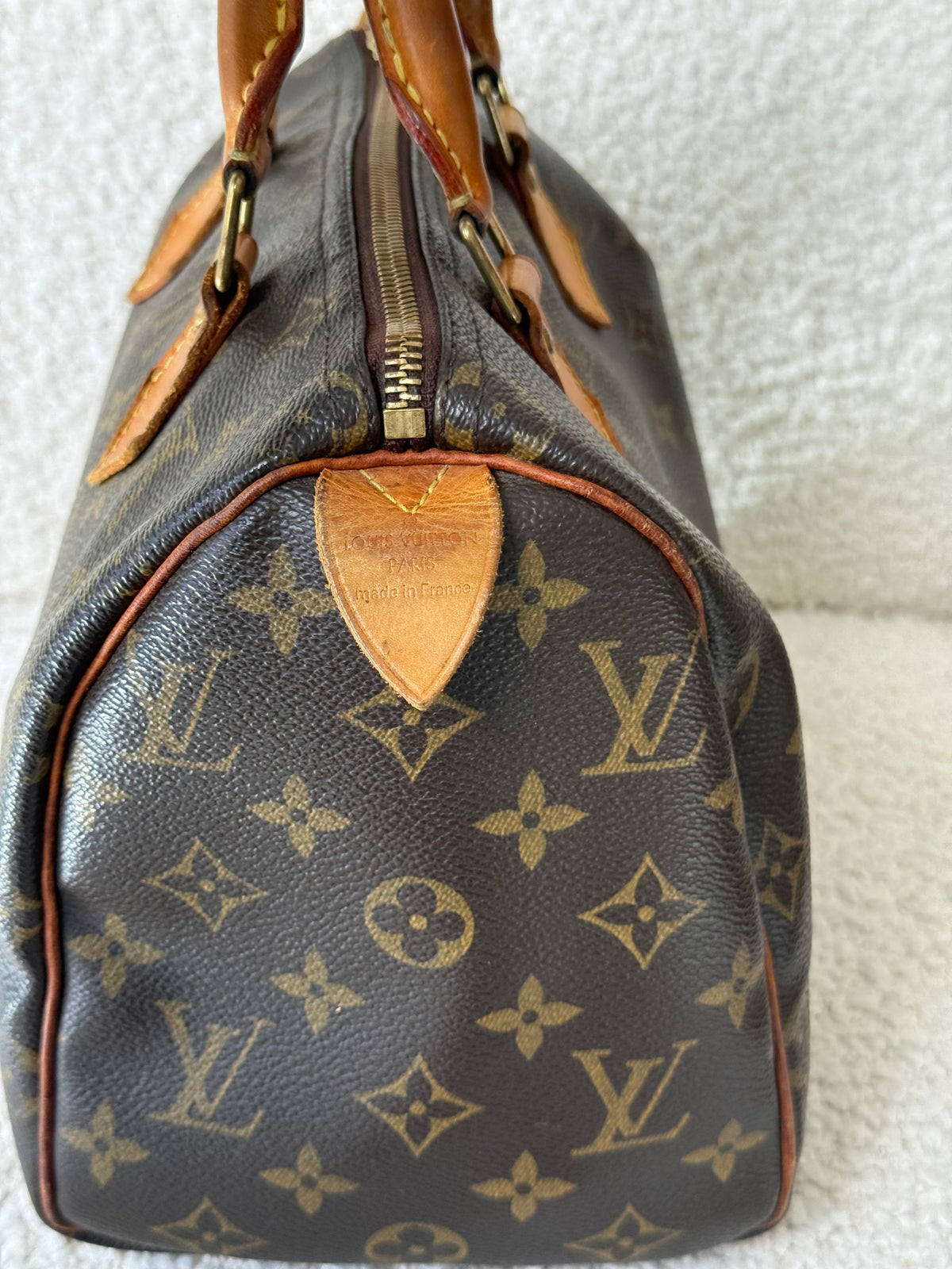 Louis Vuitton Speedy 25 Monogram Canvas