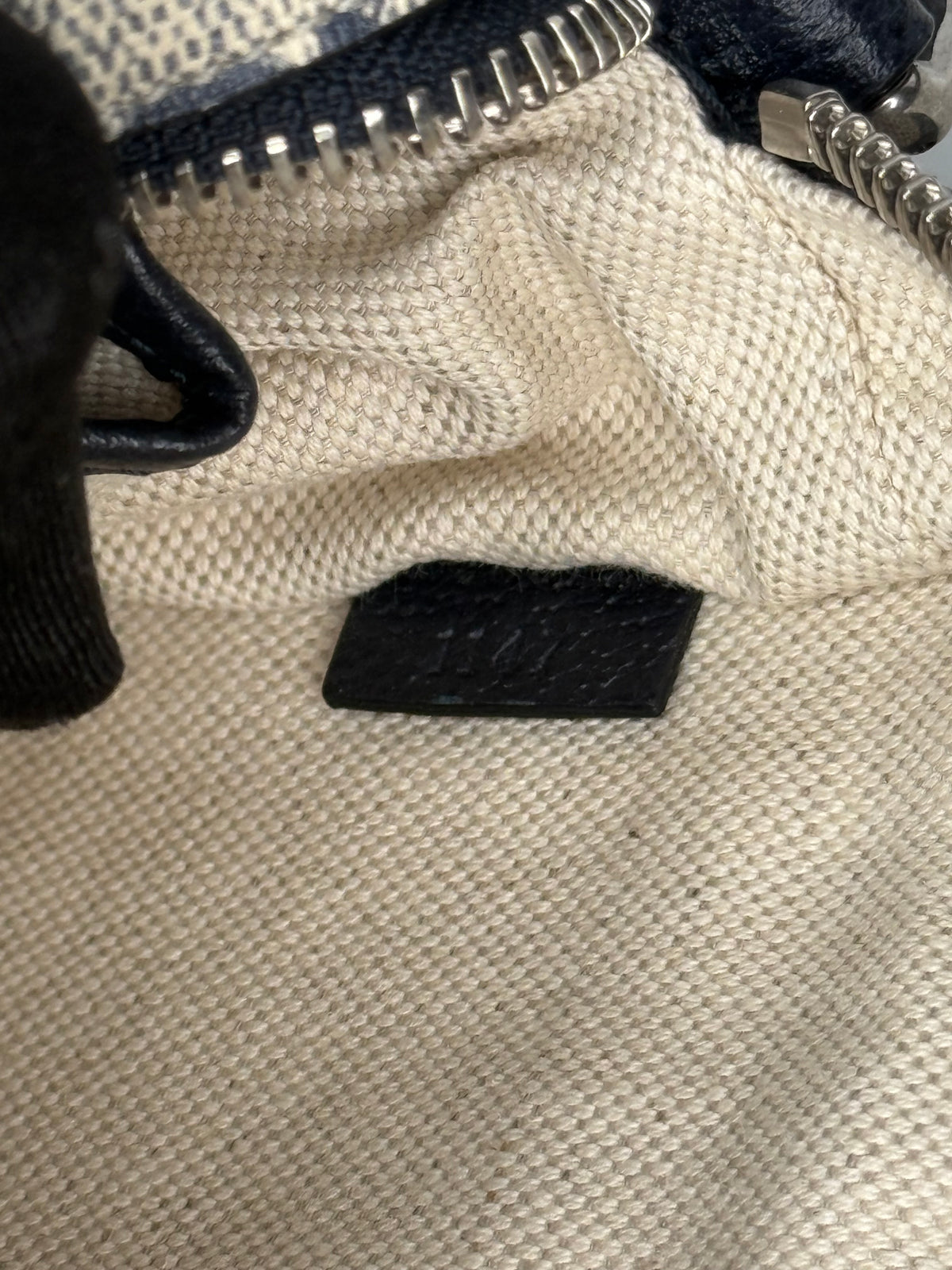 Gucci GG Supreme Mini Retro Crossbody Bag
