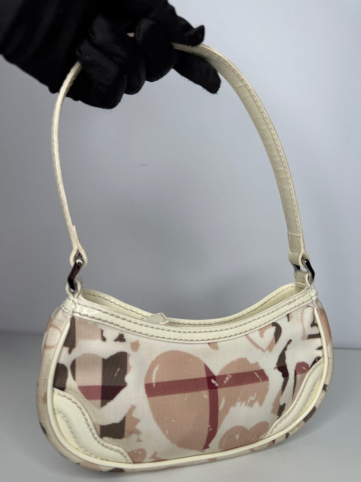 Burberry Painted Hearts Nova Check Pochette