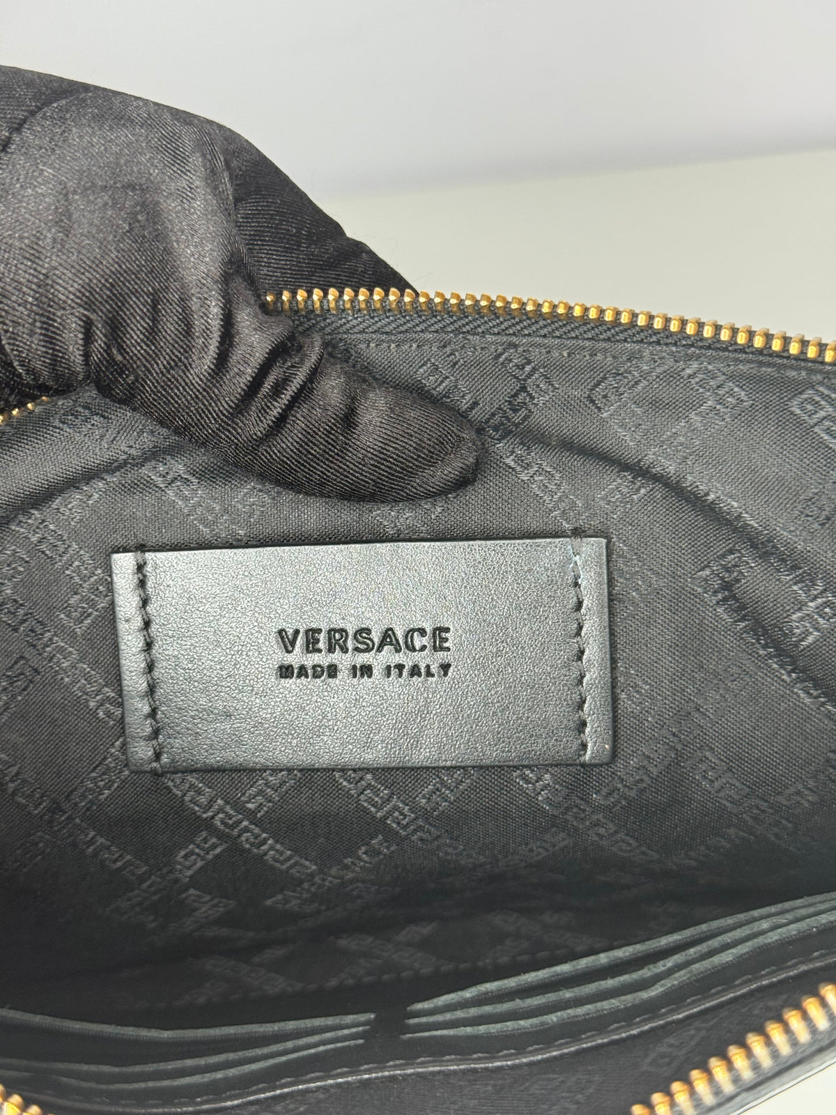Versace La Medusa Envelope Clutch In Silver/Black Baroque Print