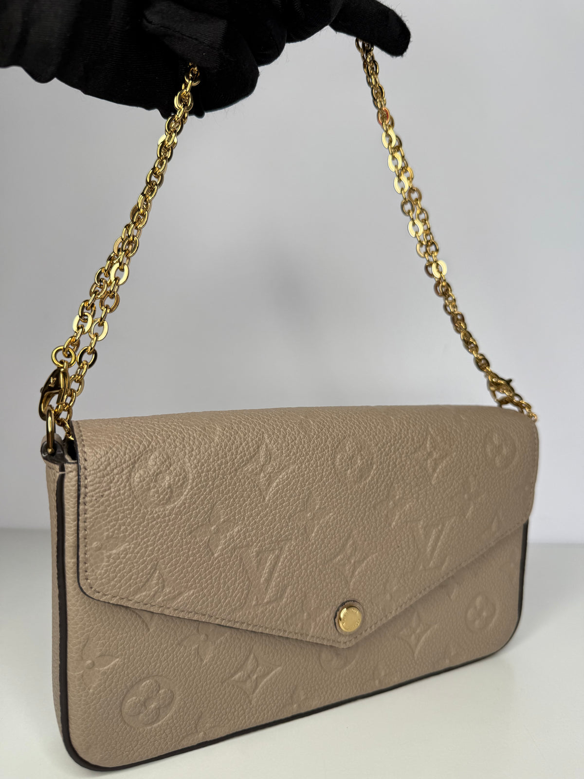 Louis Vuitton Félicie Pochette Monogram Empreinte Leather Tourterelle