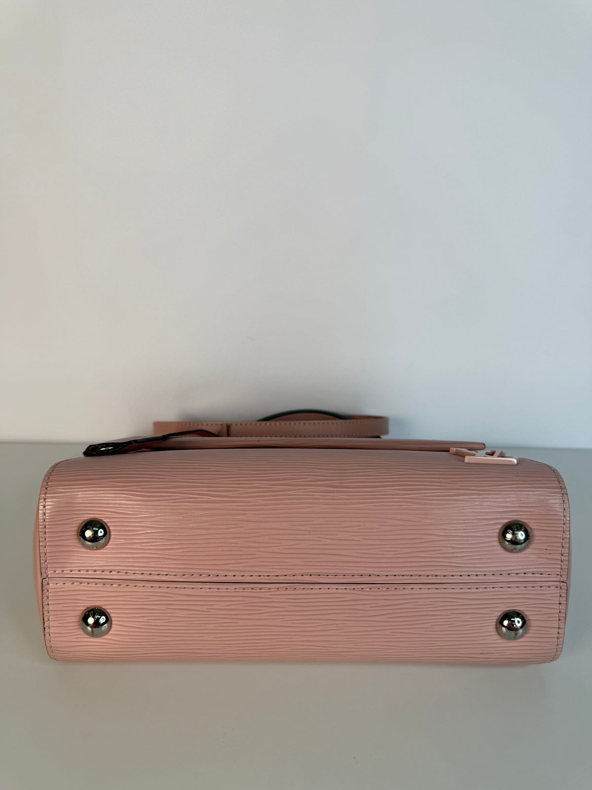 Louis Vuitton Rose Ballerine Epi Leather Cluny MM Bag