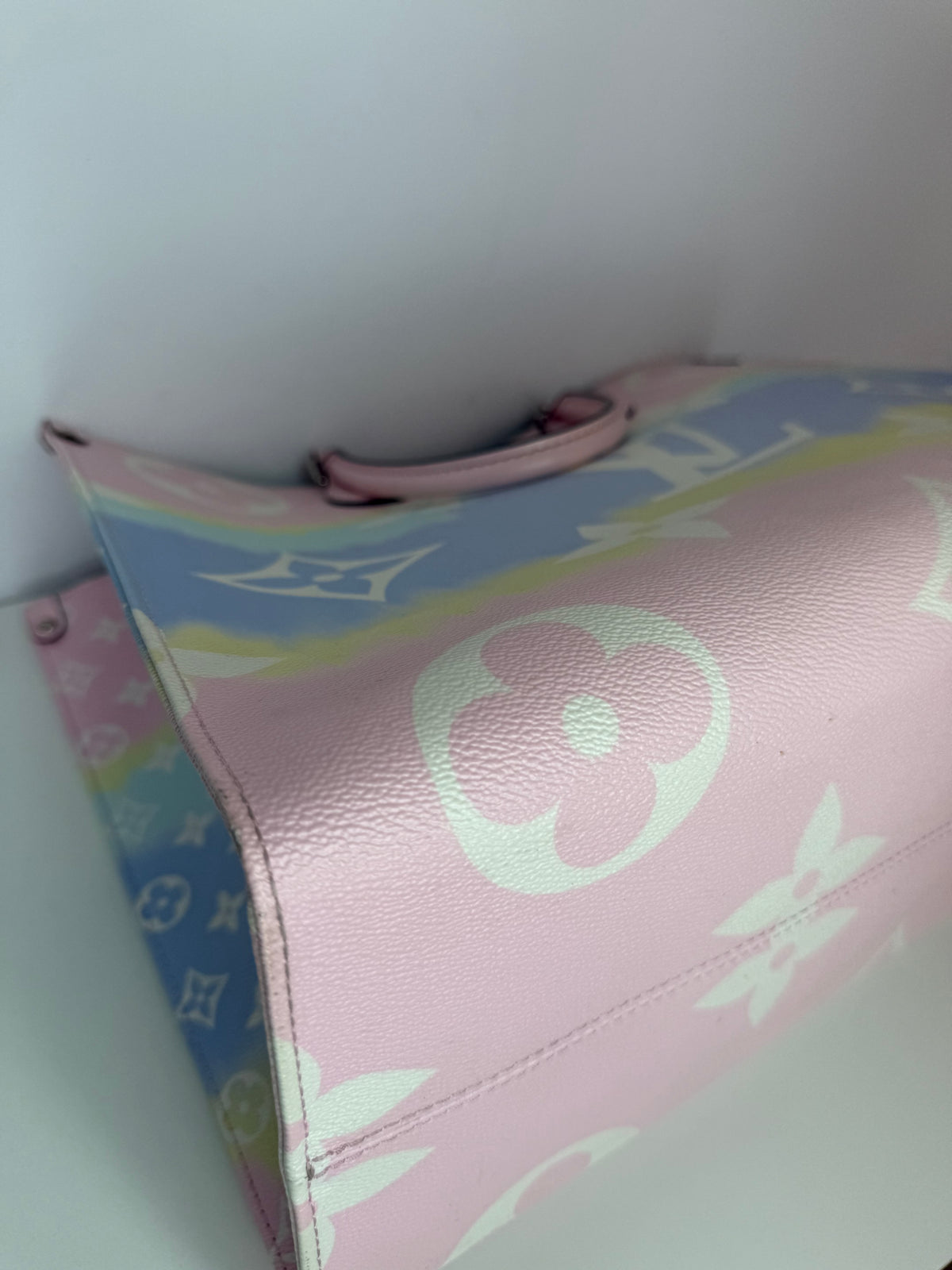 Louis Vuitton Limited Edition OnTheGo GM Tote Escale Monogram Giant Pastel