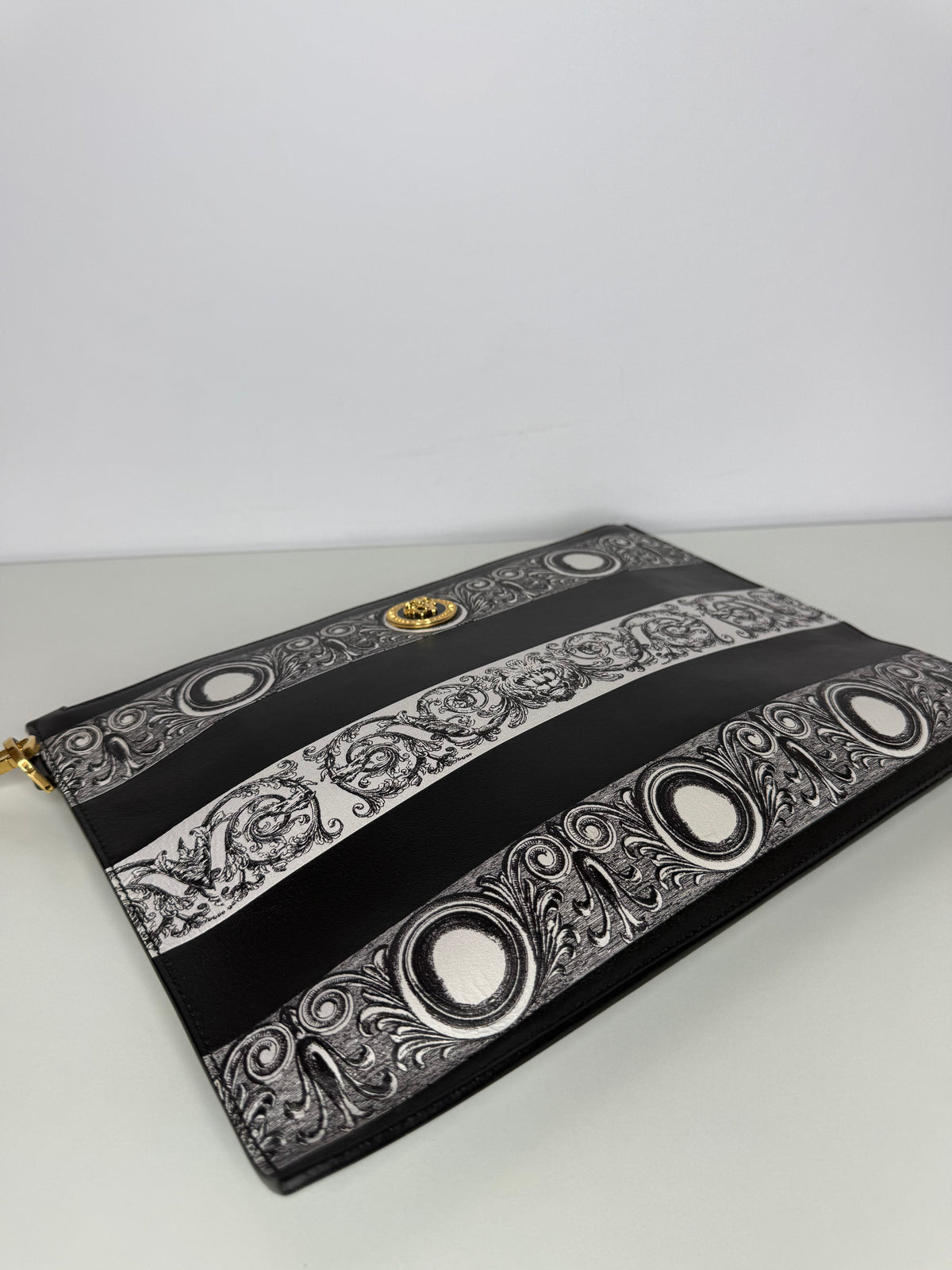 Versace La Medusa Envelope Clutch In Silver/Black Baroque Print