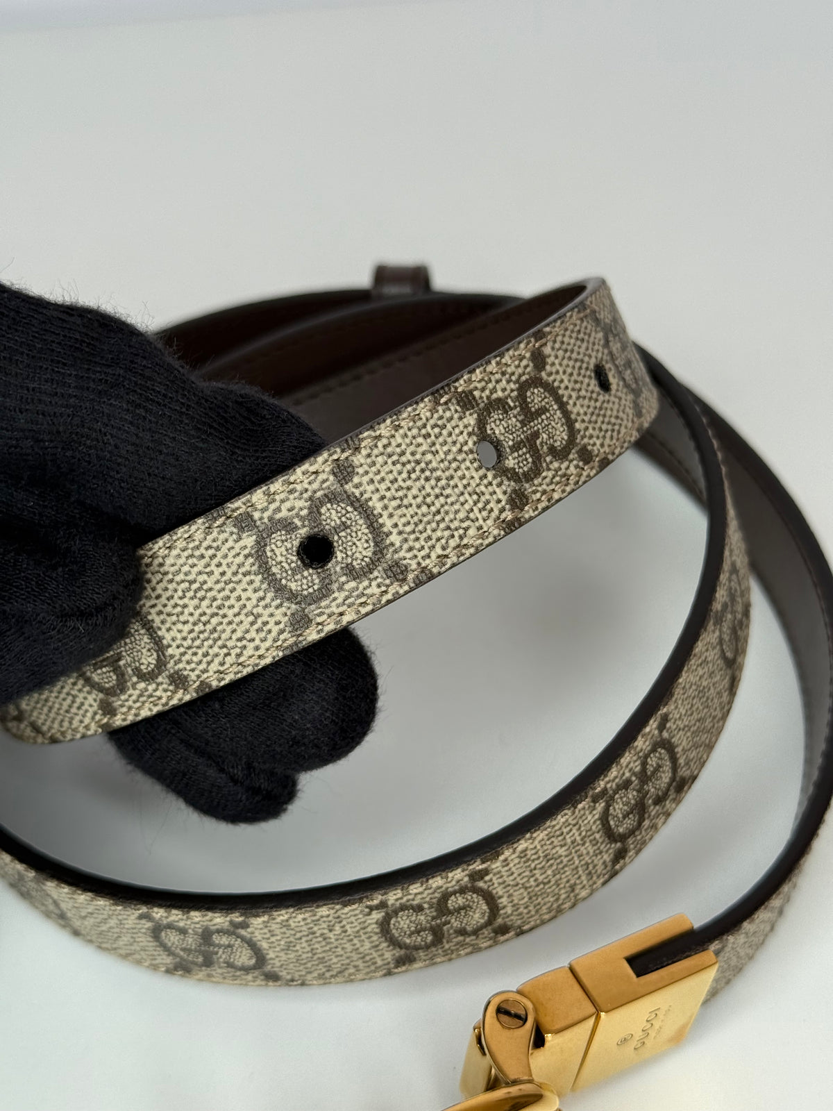 Gucci GG Supreme Canvas Reversible Thin Belt