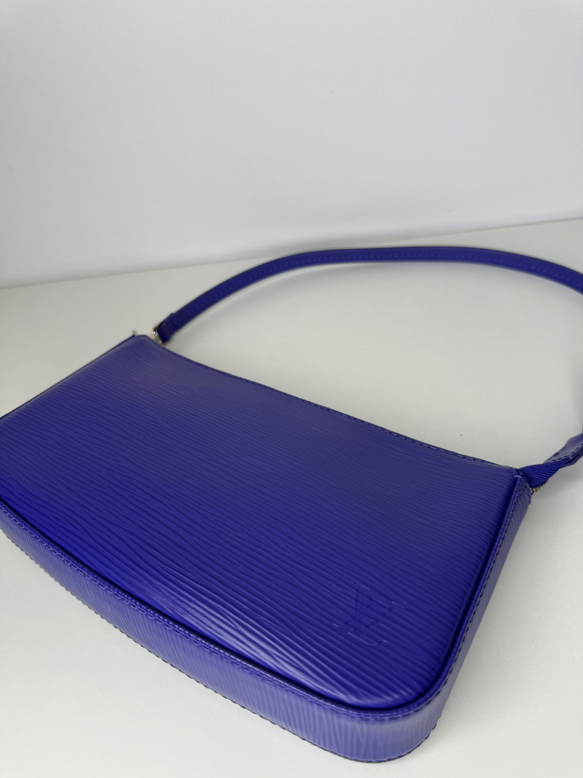 Louis Vuitton Figue Epi Leather Pochette Accessories NM