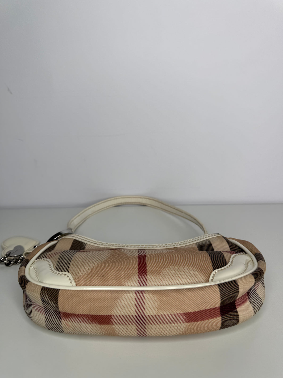 Burberry Painted Hearts Nova Check Pochette