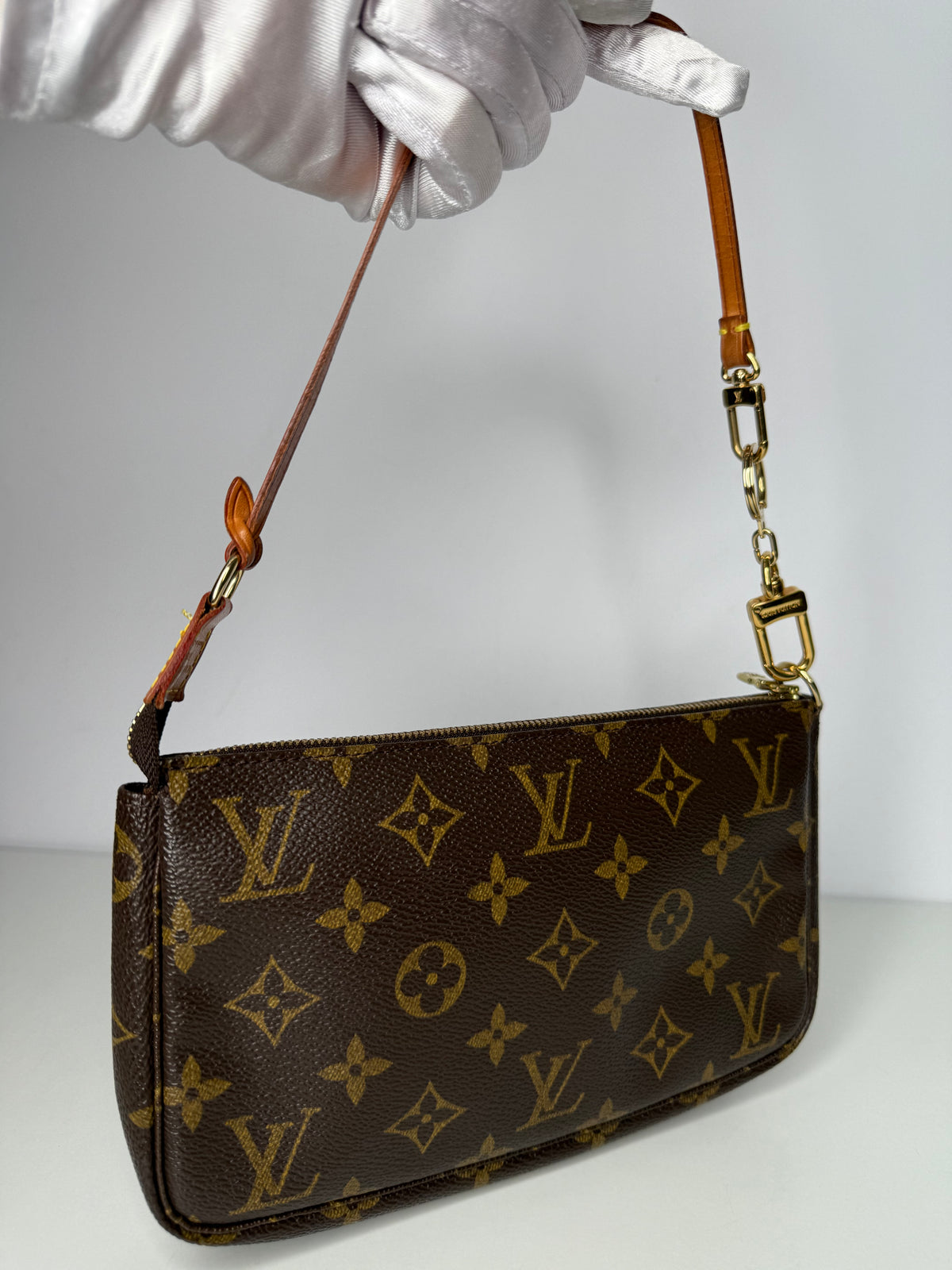 Louis Vuitton Pochette Accessories Monogram Canvas with Extender Key Ring