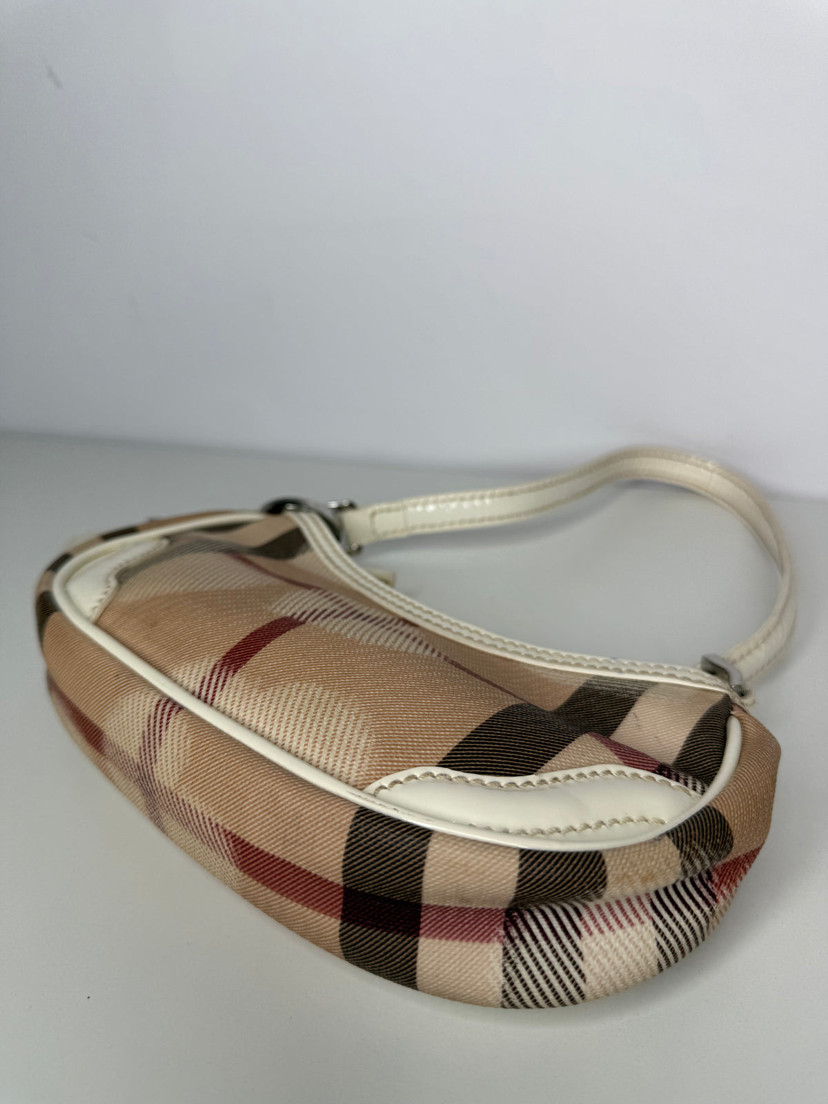 Burberry Painted Hearts Nova Check Pochette