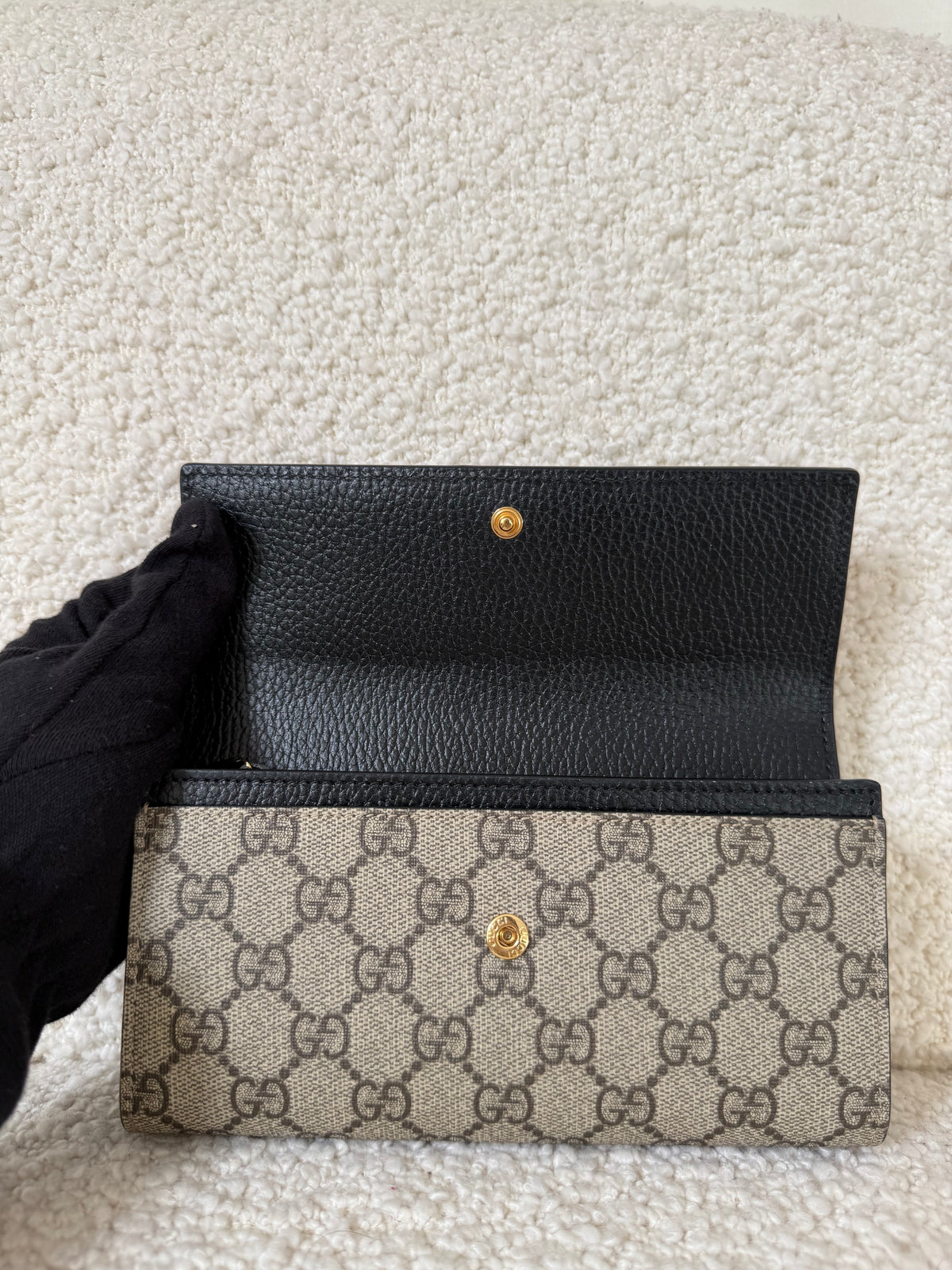 Gucci GG Marmont Beige/Black Bi-Color Leather Continental Wallet