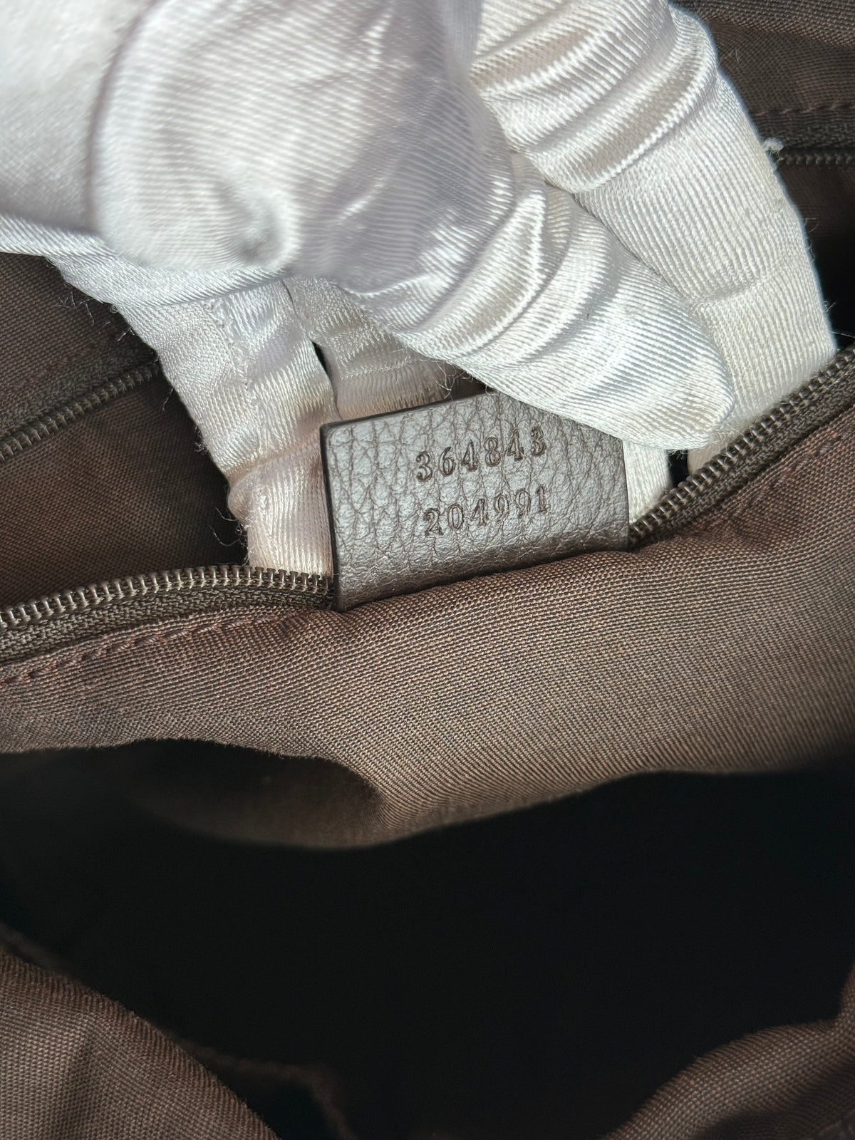 Gucci GG Canvas Medium Sukey Hobo Bag