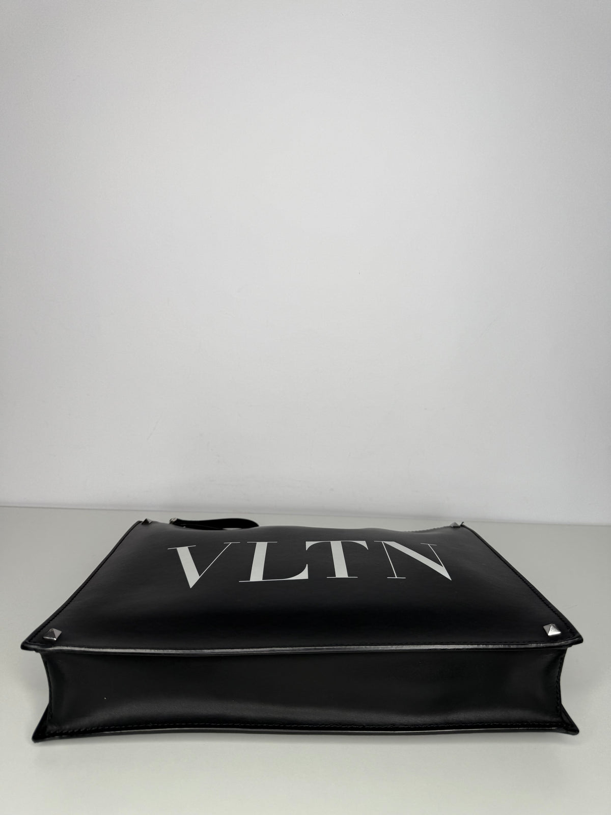 Valentino Garavani Men’s VLTN Calfskin Pouch in Black/White