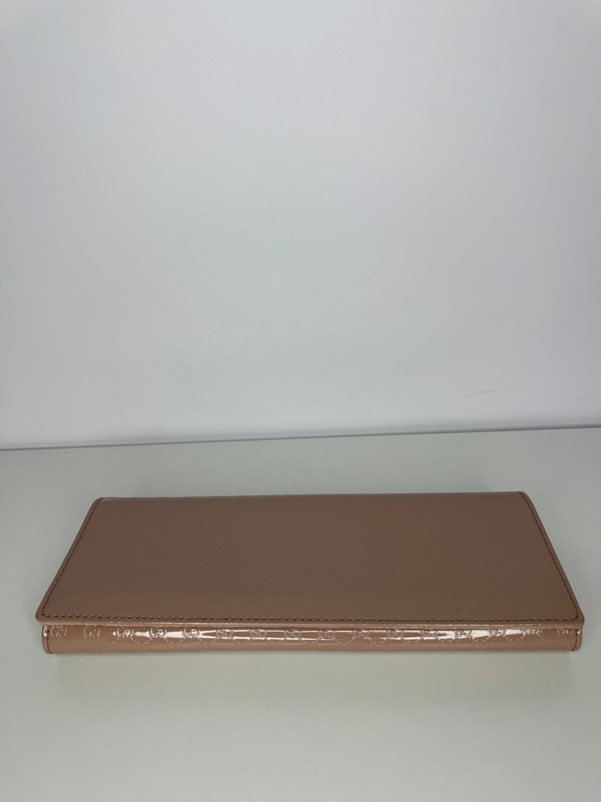 Gucci Beige Microguccissima Patent Leather Broadway Clutch