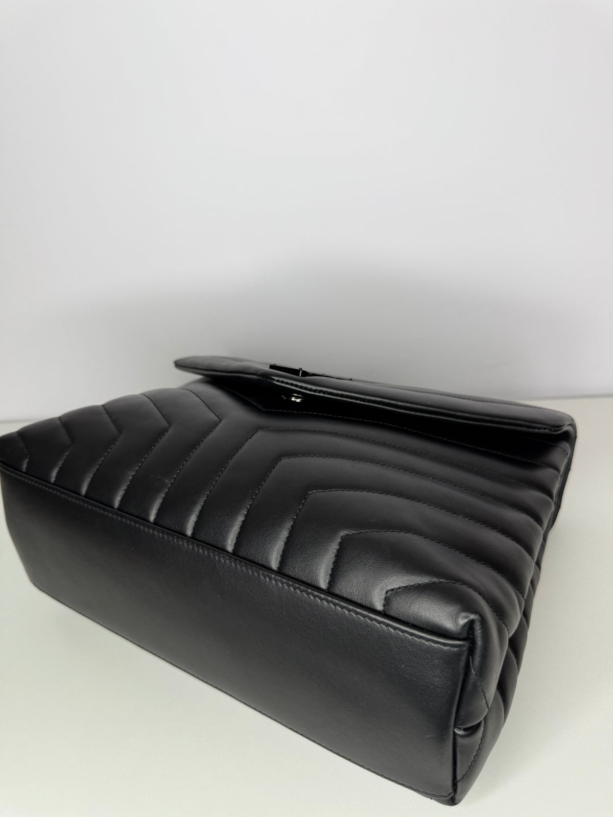 Saint Laurent Large LouLou Black Quilted Leather Monochrome Hardware
