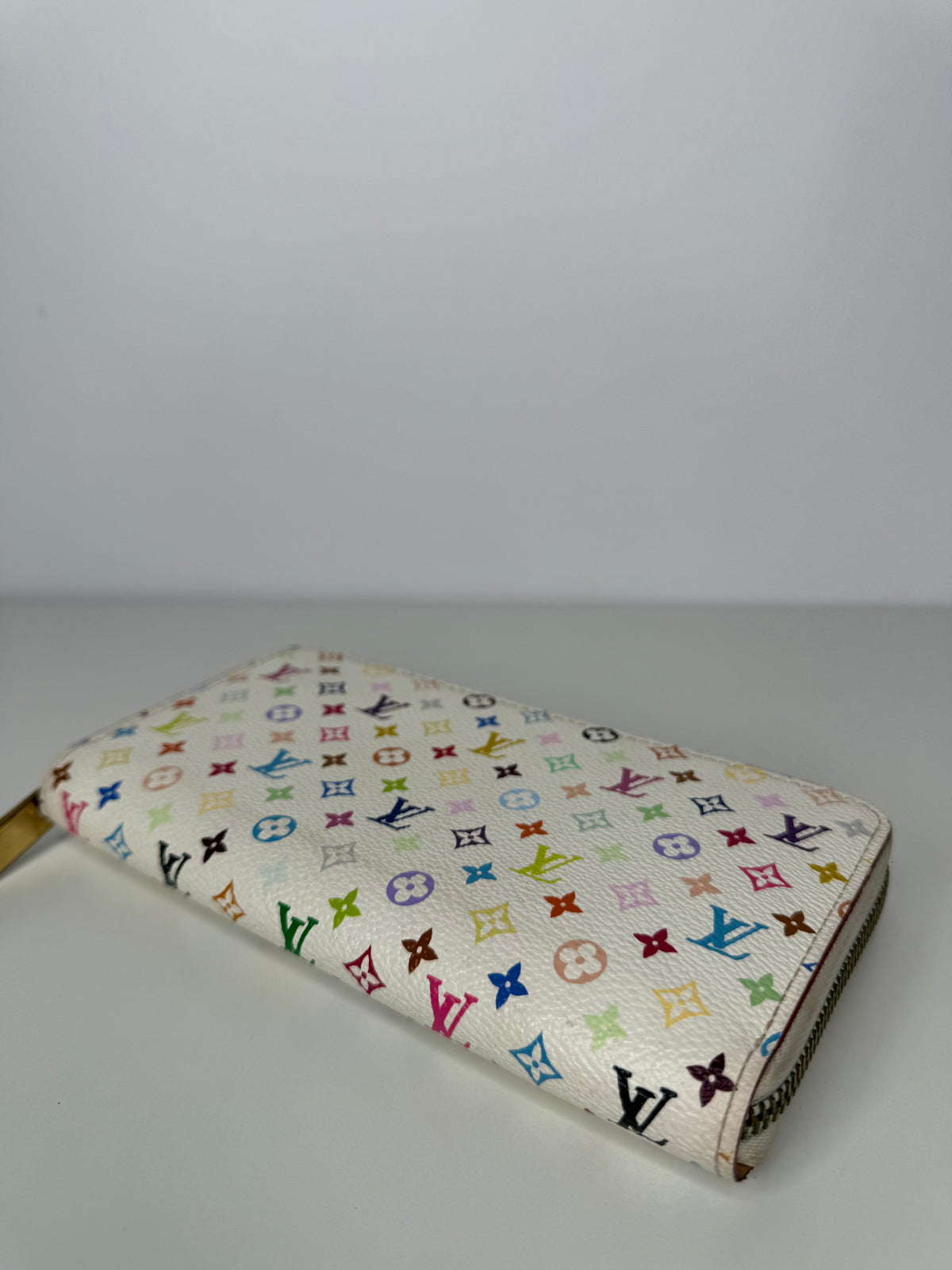 Louis Vuitton x Murakami White Monogram Multicolore Canvas Zippy Wallet
