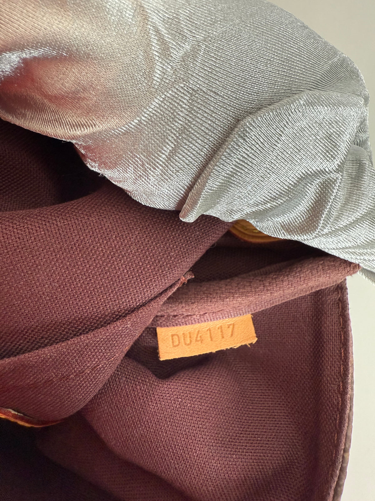 Louis Vuitton Favorite PM Monogram Canvas Pochette