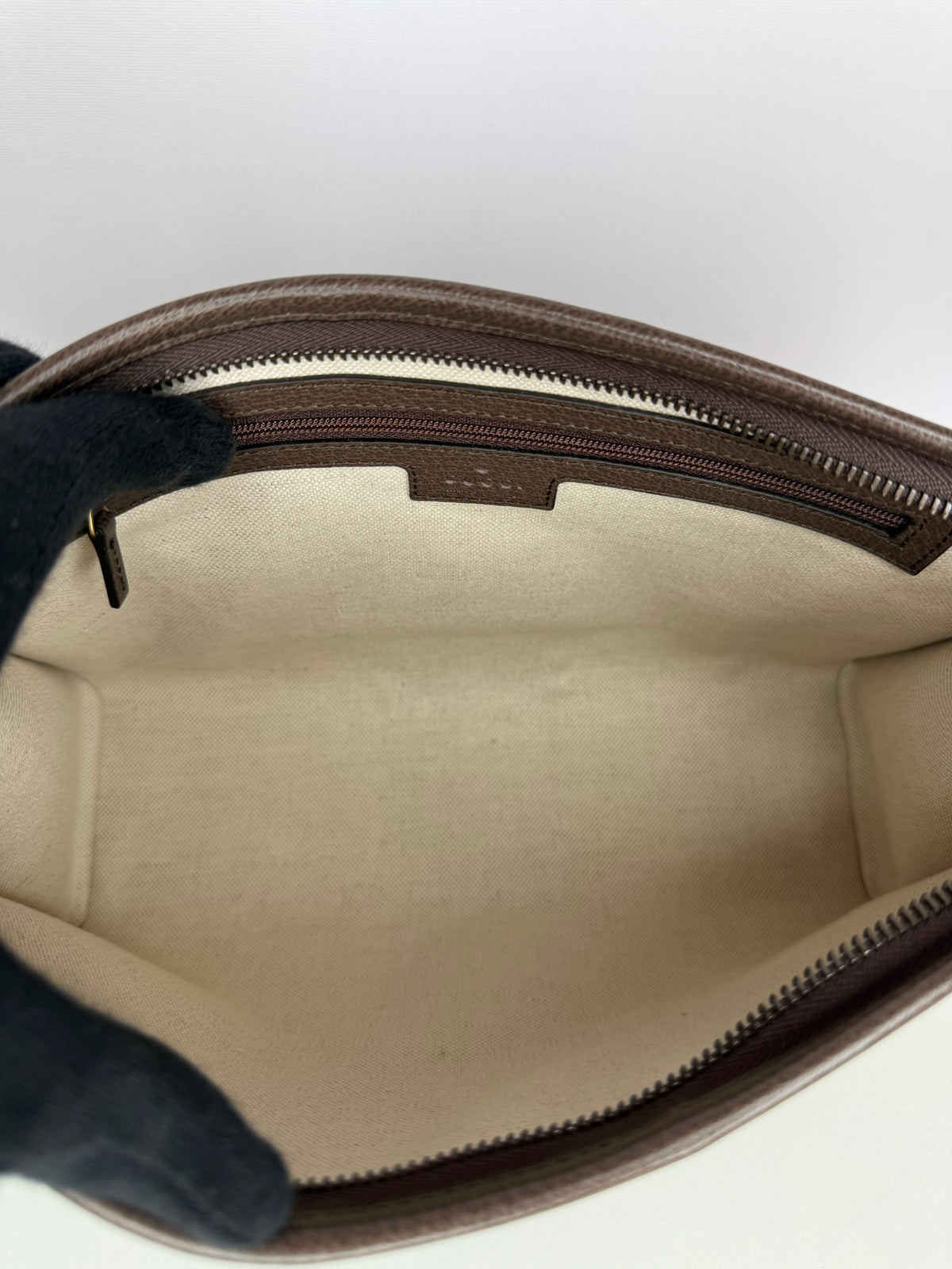 Gucci GG Supreme Canvas Web Ophidia Pouch