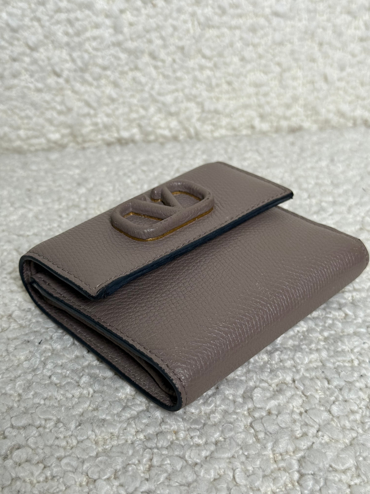 Valentino Garavani V-sling Wallet Grey Leather