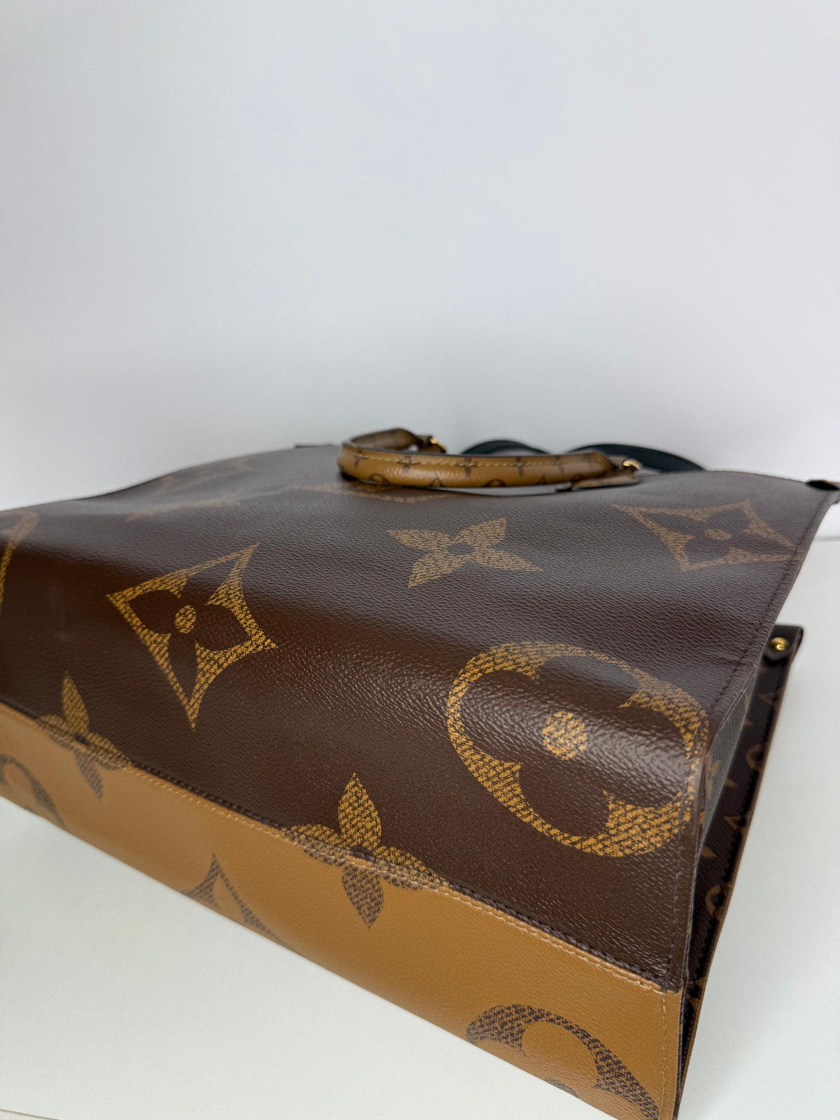Louis Vuitton OnTheGo GM Monogram Giant Tote