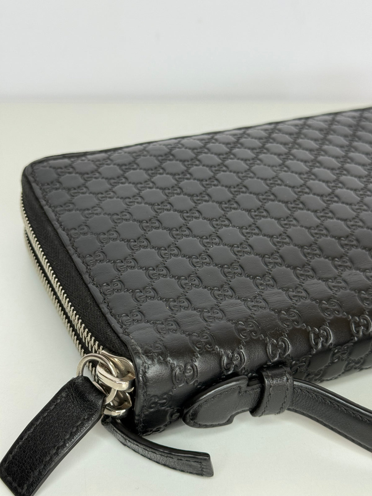 Gucci Men’s Black Microguccissima Long Zippy Organizer Wallet