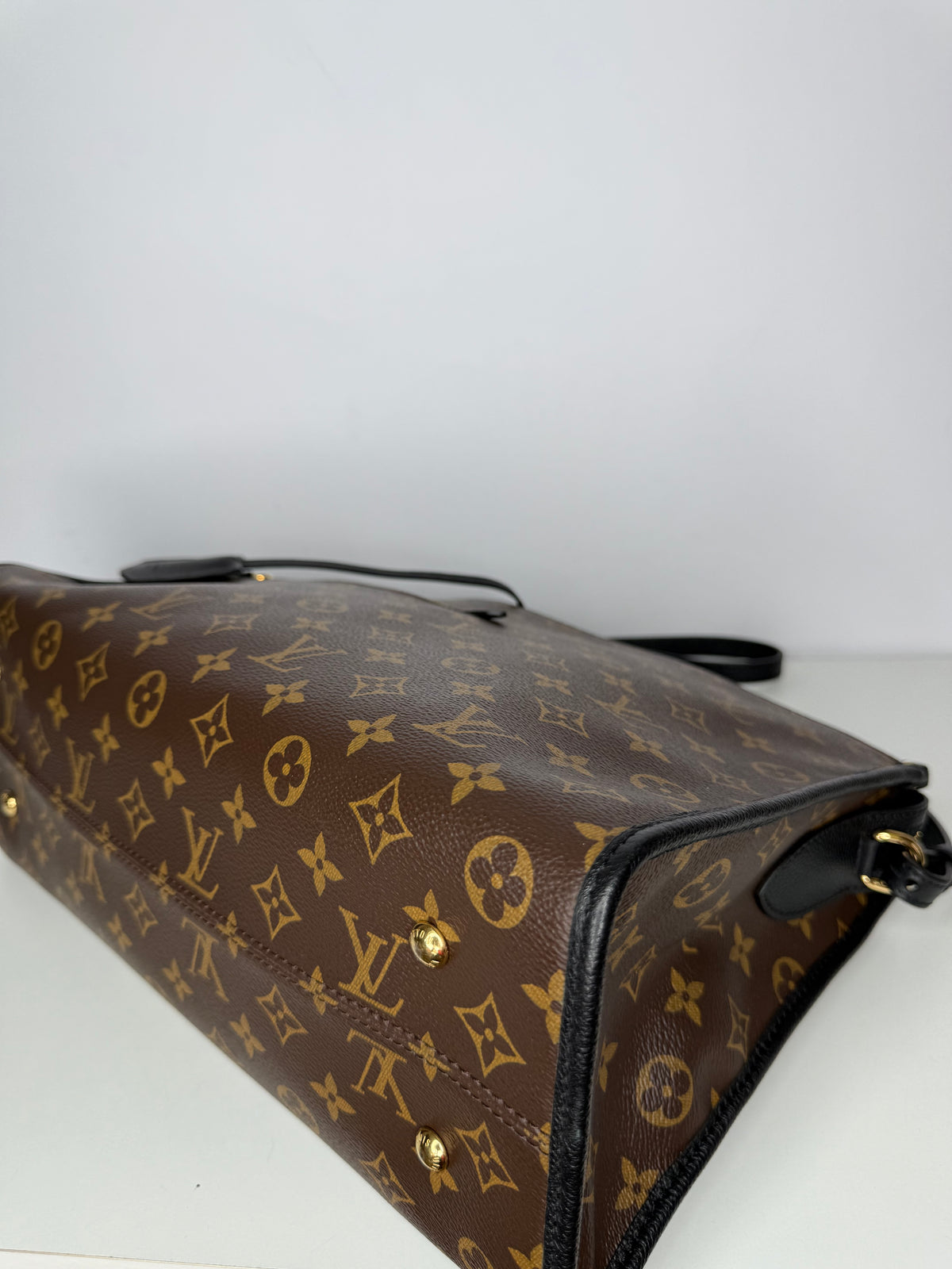 Louis Vuitton Popincourt MM Monogram Canvas