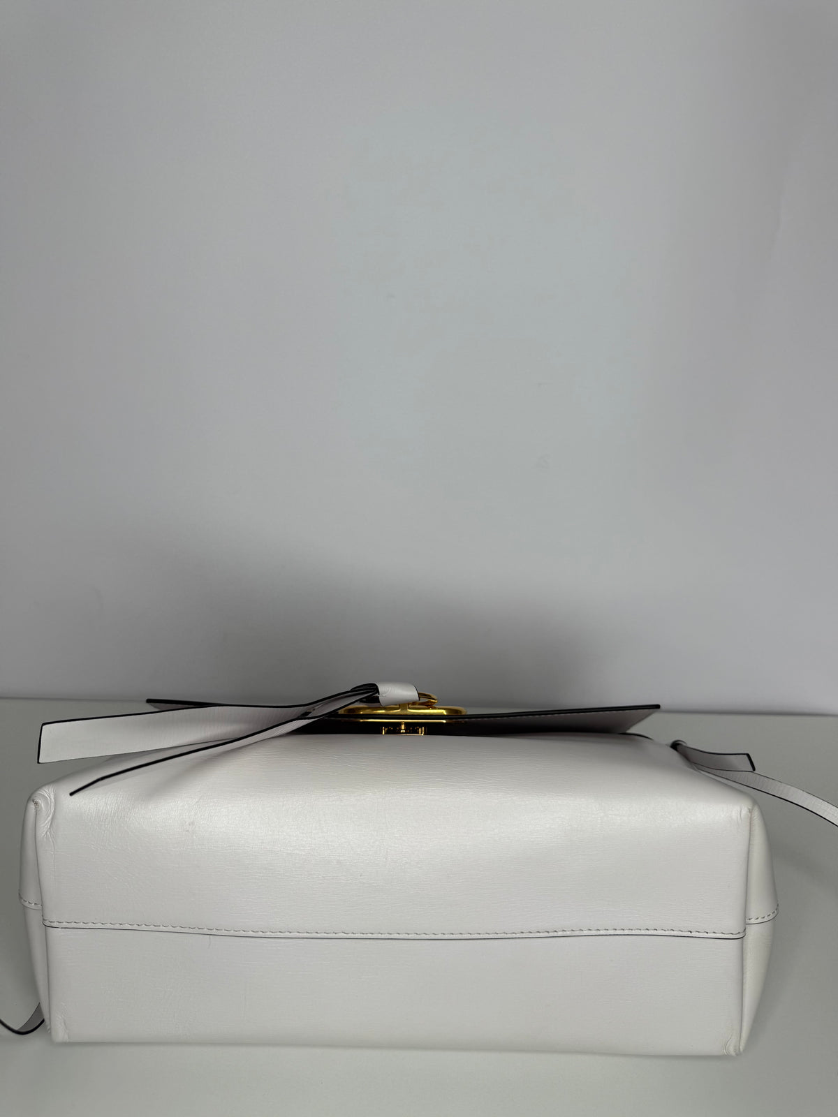 Valentino Garavani V-Ring Chain Shoulder Bag in White Pebbled Calfskin