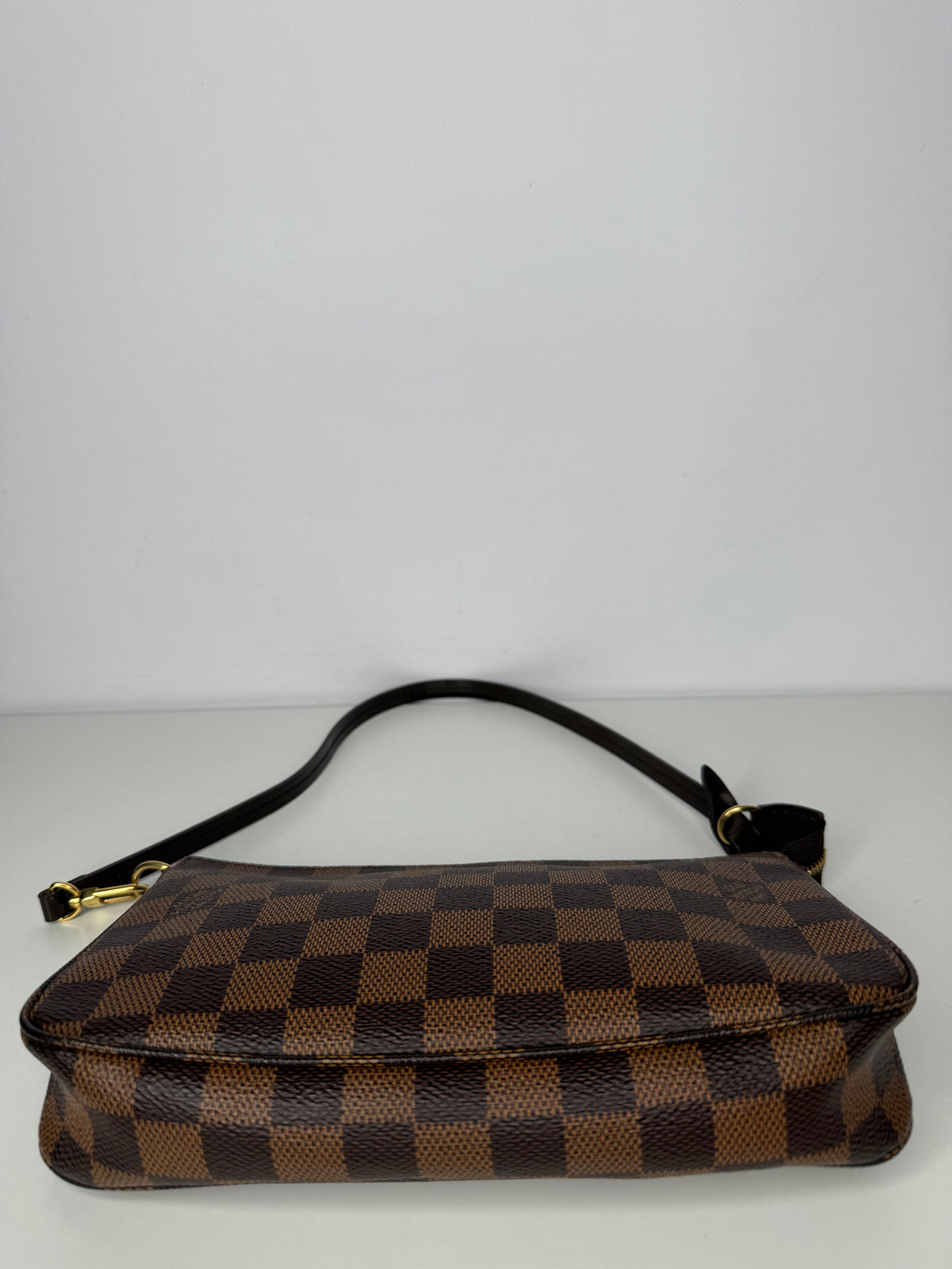 Louis Vuitton Pochette Accessoires Damier Ebene Canvas