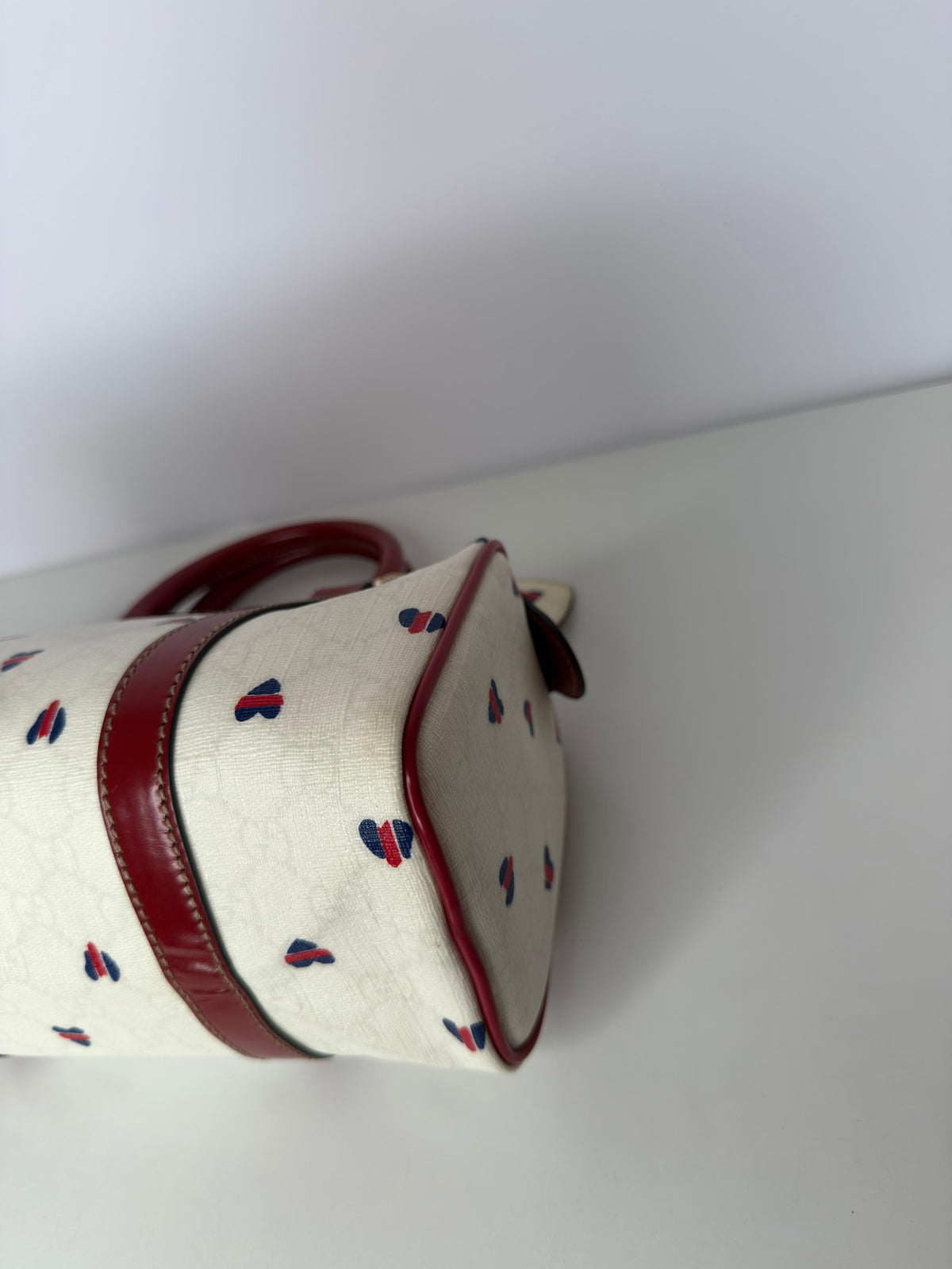 Gucci Red/Cream GG Supreme Valentines Day Joy Boston Bag (Limited Edition)
