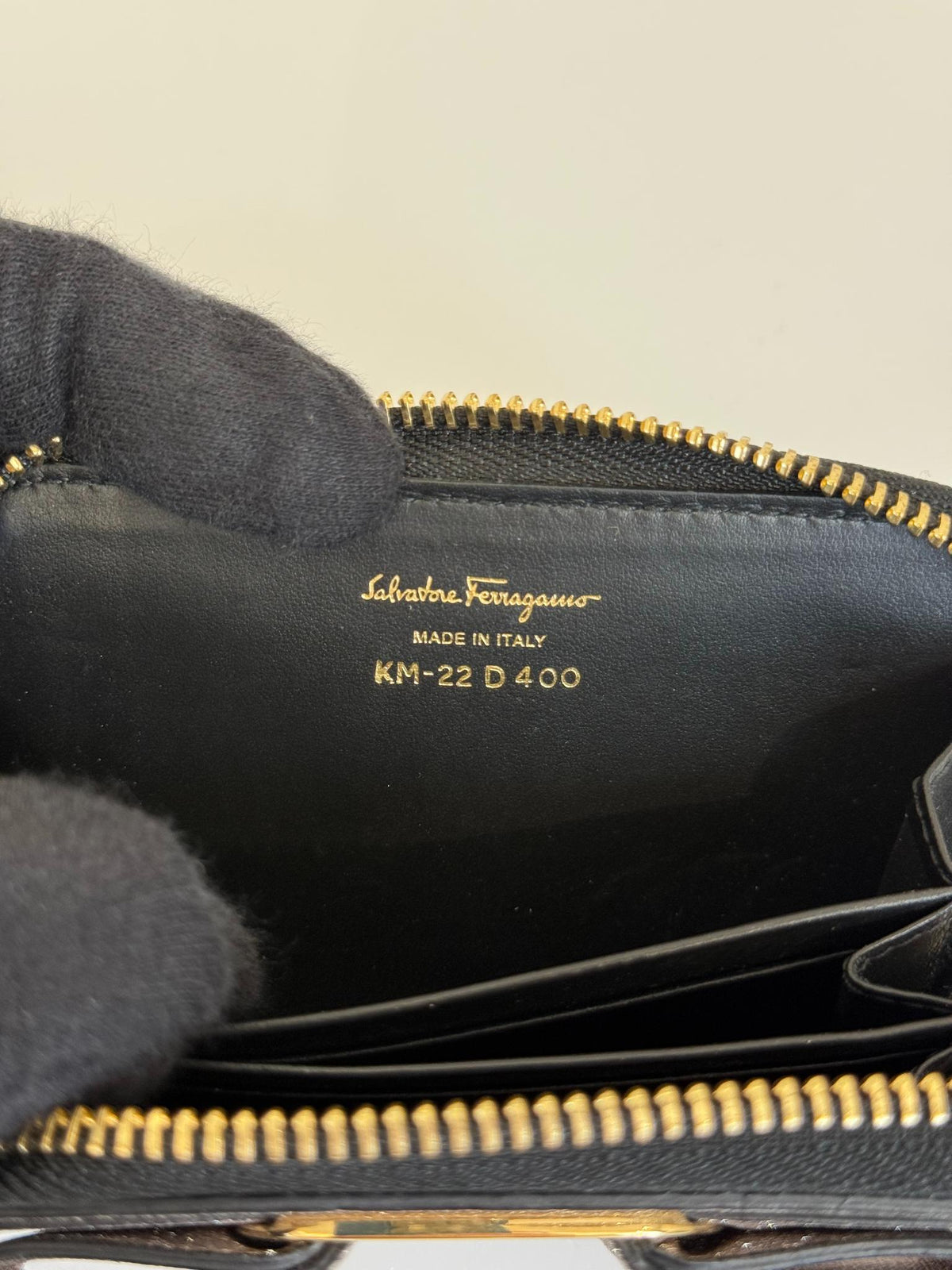 Salvatore Ferragamo Vara Ribbon Glitter Coin Wallet