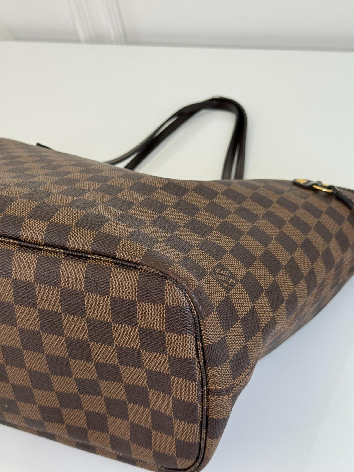Louis Vuitton Neverfull MM Damier Ebene Canvas