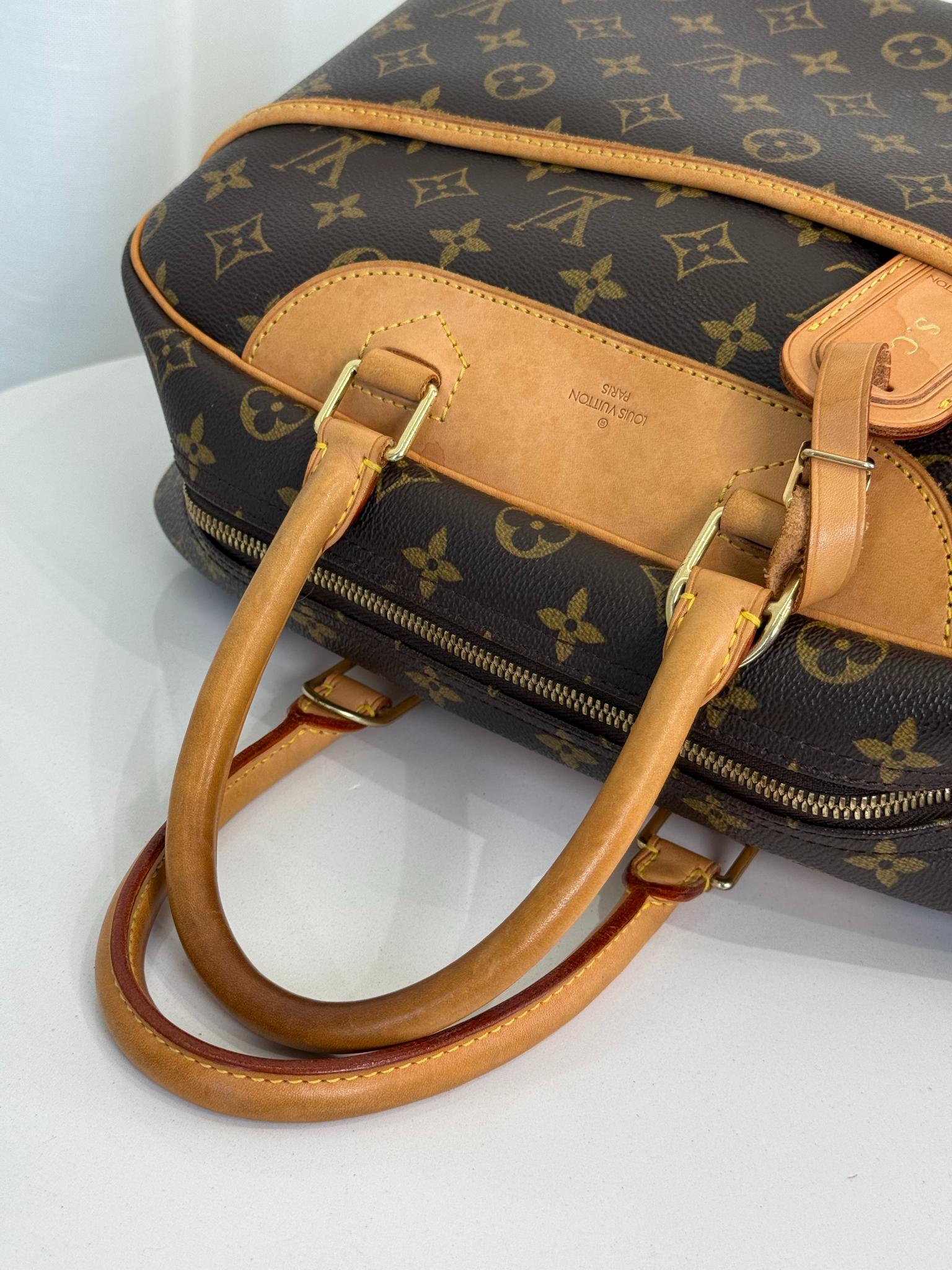 Louis Vuitton Deauville Monogram Canvas