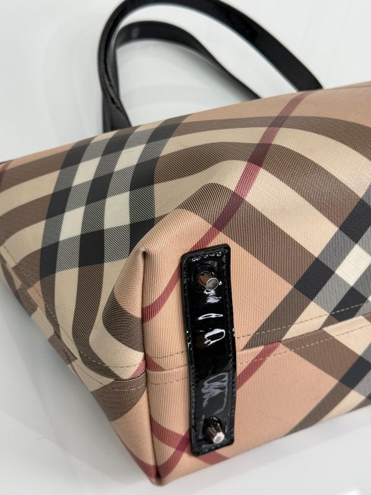 Burberry Beige/Black Patent Leather Burberry Nickie Tote With Pouch